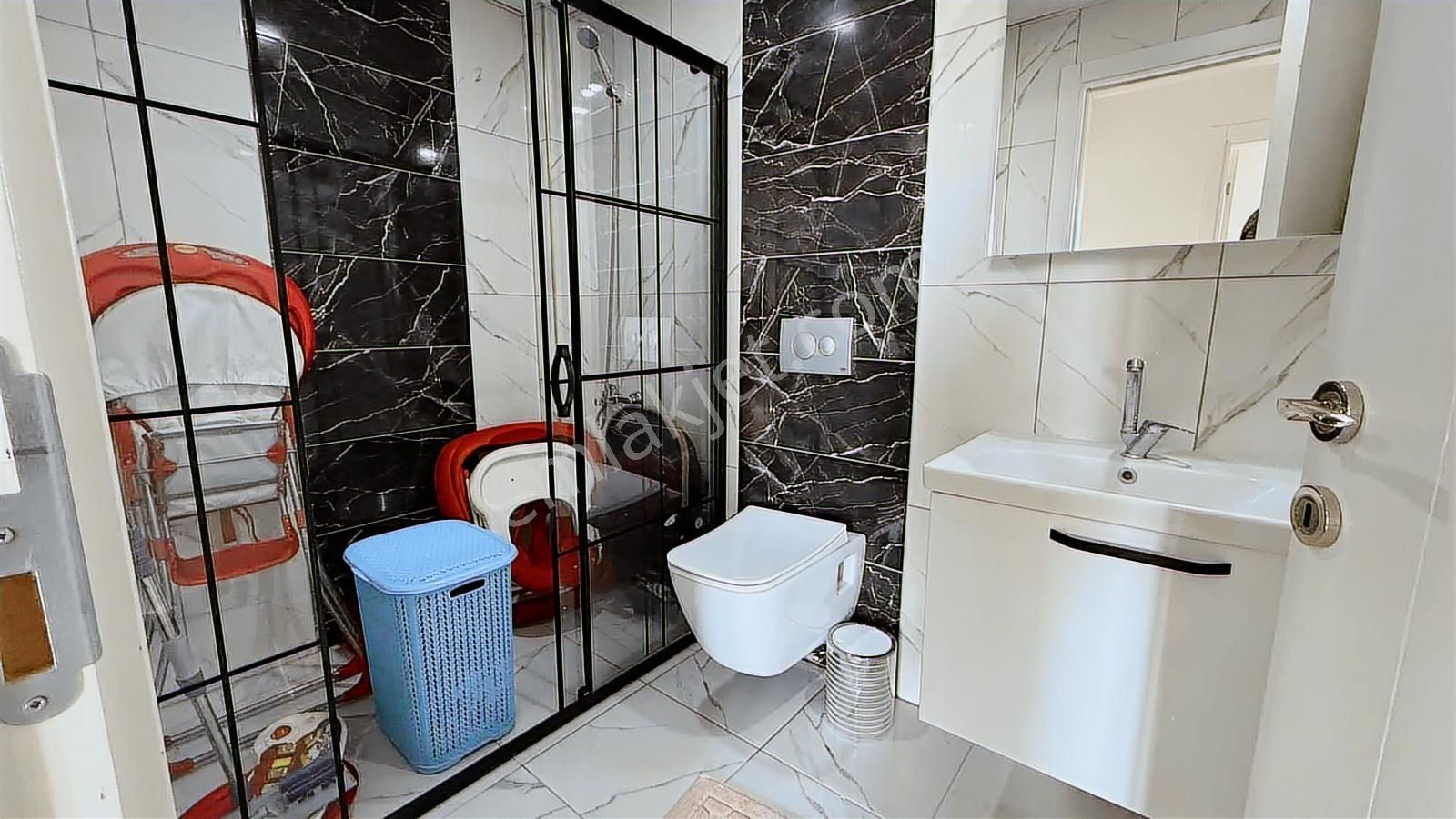 Serkent Mah.cadde Üzeri 3+1 Satılık Geniş Daire - Görsel 15