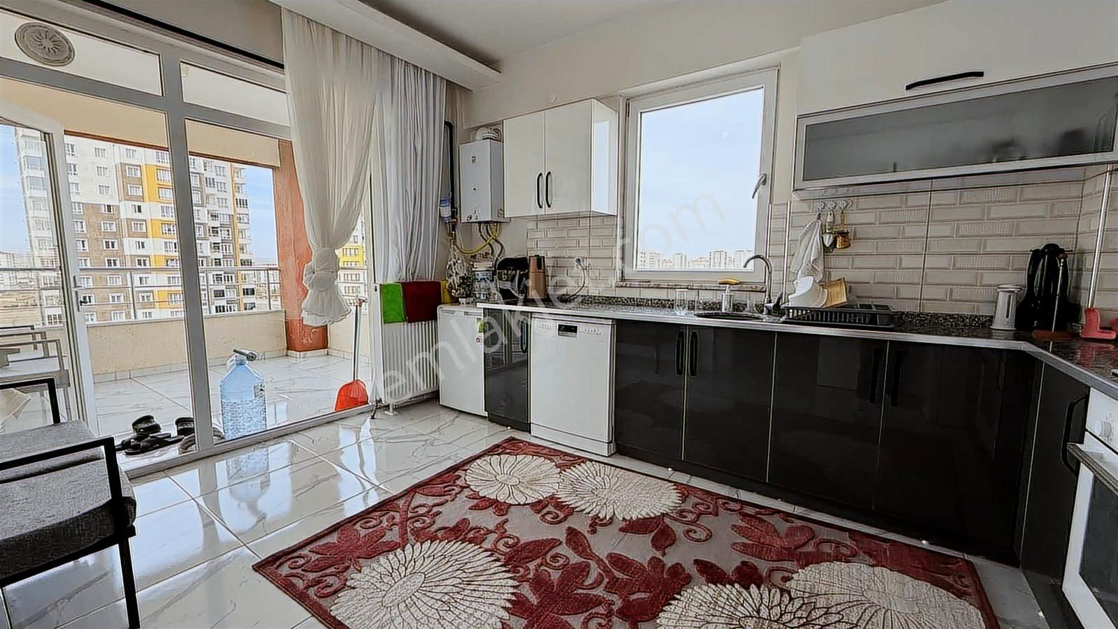 Serkent Mah.cadde Üzeri 3+1 Satılık Geniş Daire - Görsel 9