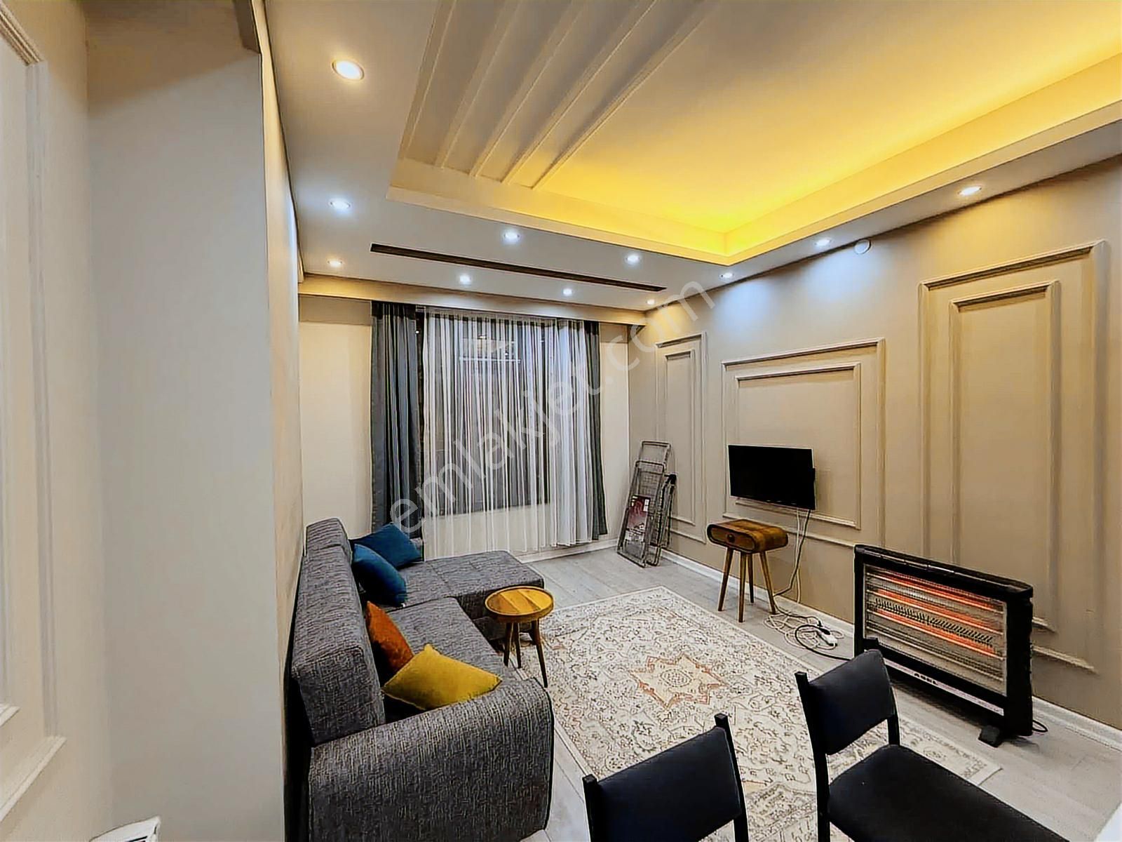 Acill Bugün Geçerli Vizyondan Merkezi Konumda 1. Katta 1+1 Daire