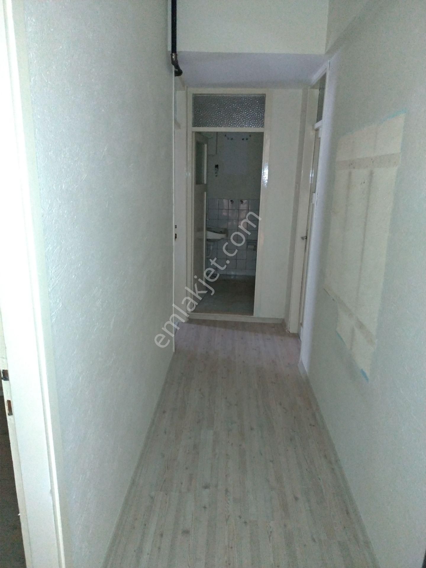 Menemen Mermerli Mahallesi Kiralık 2+1 Ara Kat Tadilatlı Daire - Görsel 9