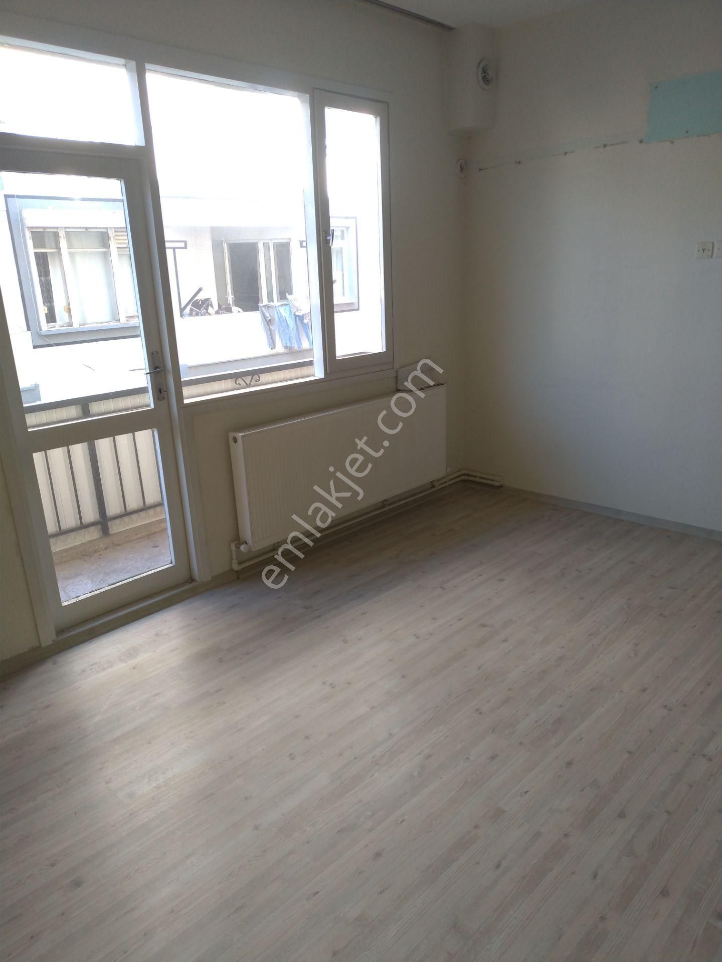 Menemen Mermerli Mahallesi Kiralık 2+1 Ara Kat Tadilatlı Daire - Görsel 15