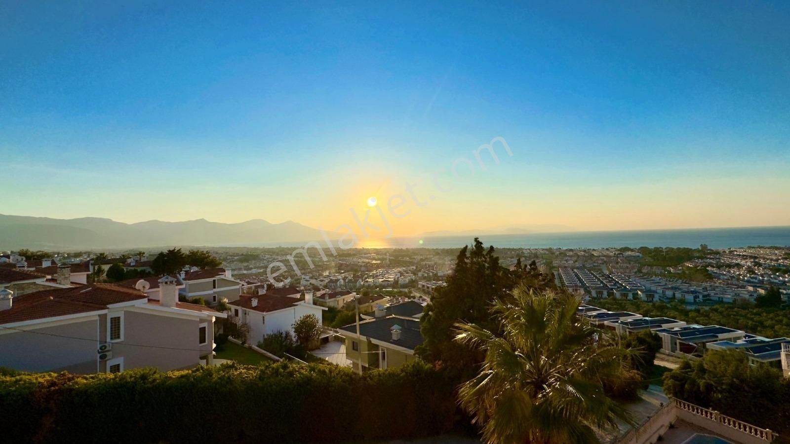 Kuşadasında 6+2 Tripleks Satılık Villa - Görsel 4