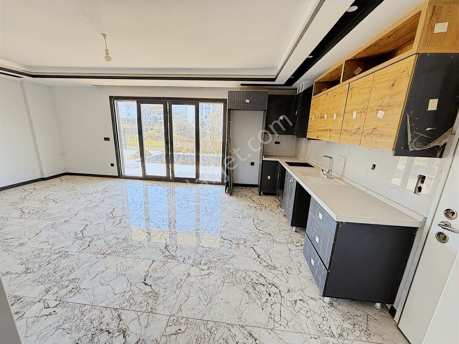 Kuşadası Davutlar Özel Havuzlu 3+1 Triplex Villa - Görsel 15