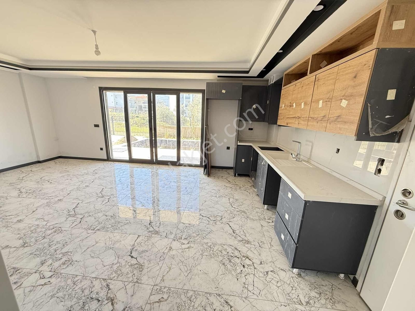 Kuşadası Davutlar Özel Havuzlu 3+1 Triplex Villa - Görsel 14