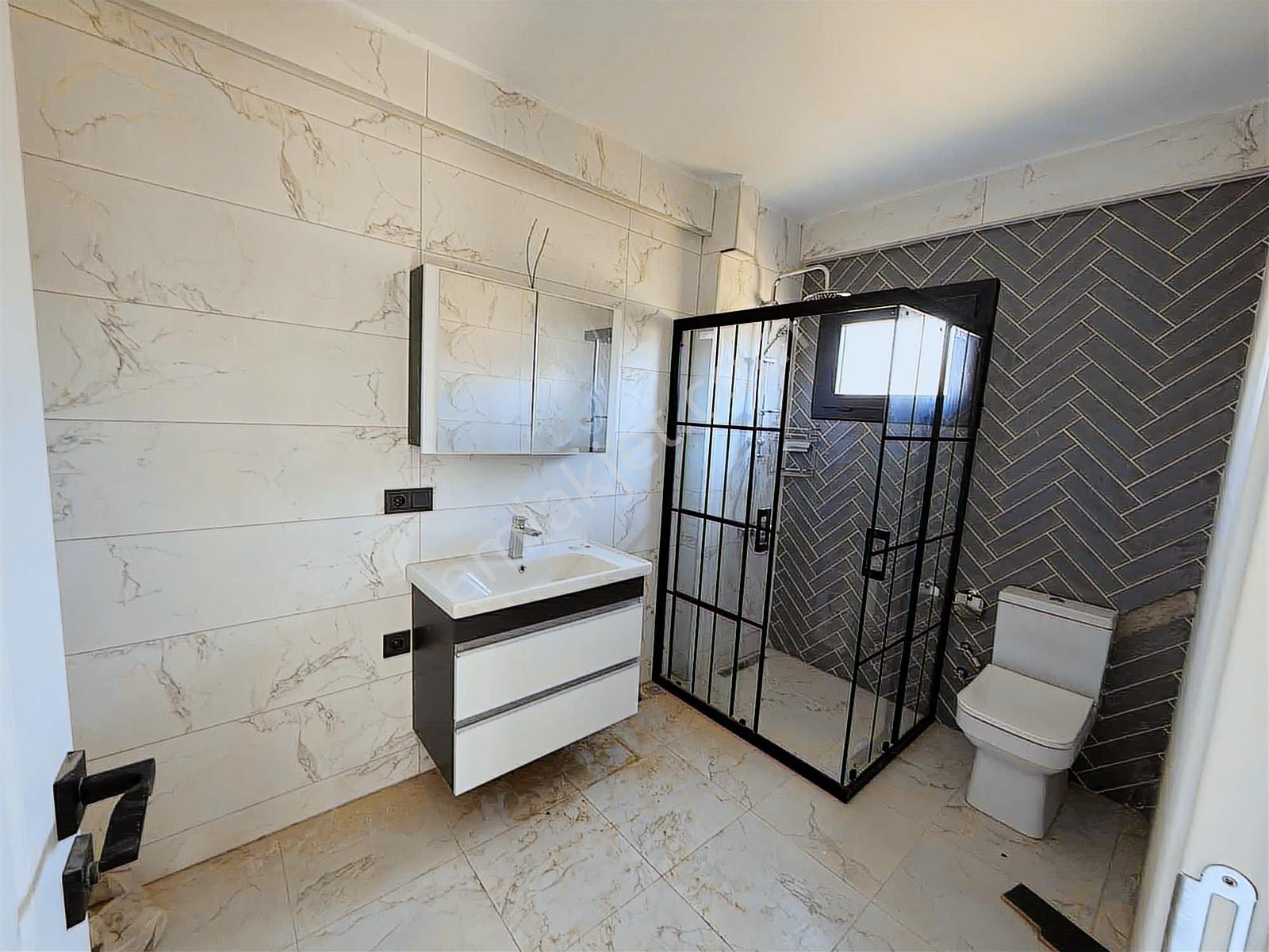 Kuşadası Davutlar Özel Havuzlu 3+1 Triplex Villa - Görsel 32