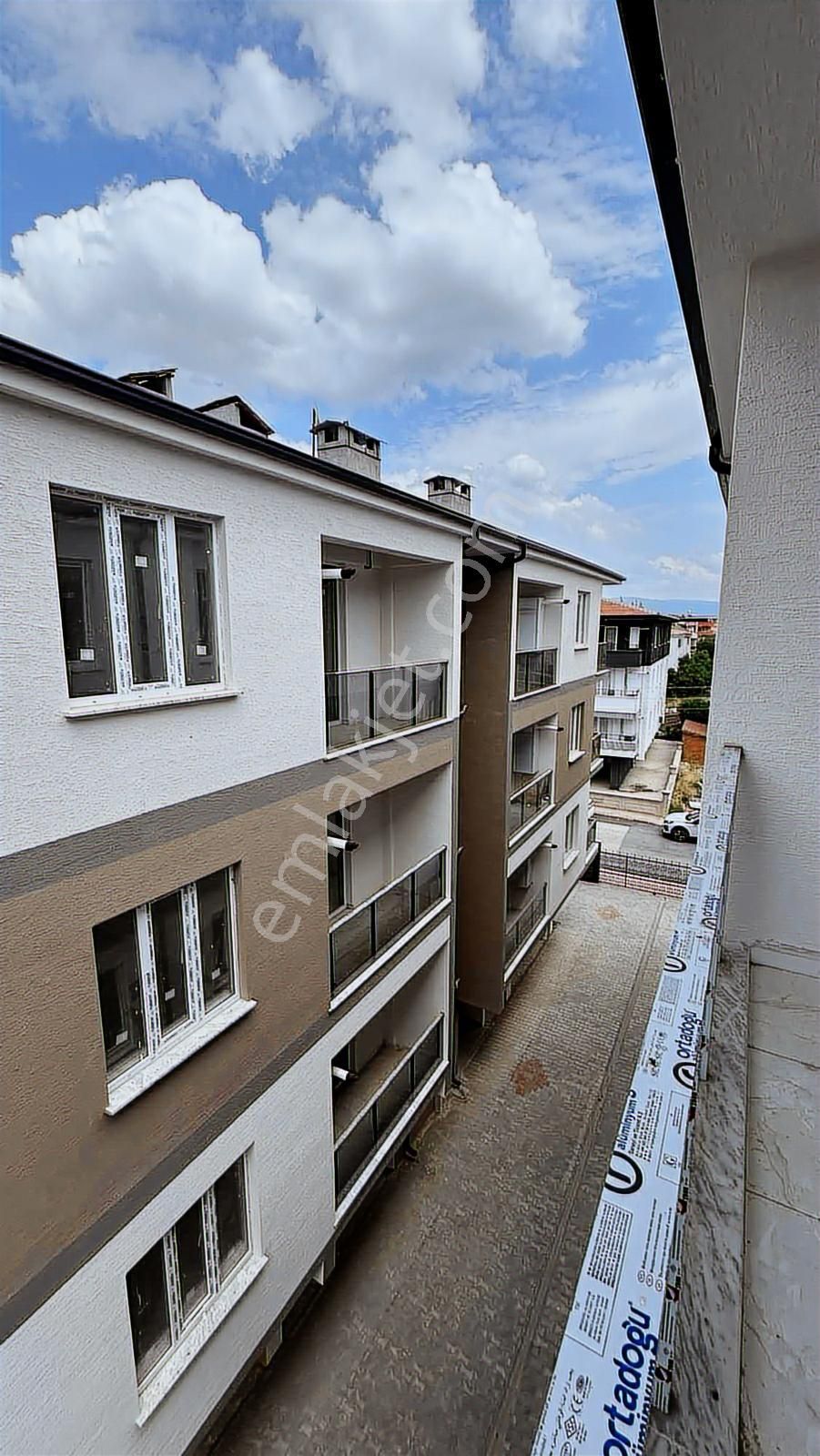 Gençler Gayrimenkul'den Mesudiye'de 2+1 Sıfır Daireler - Görsel 32