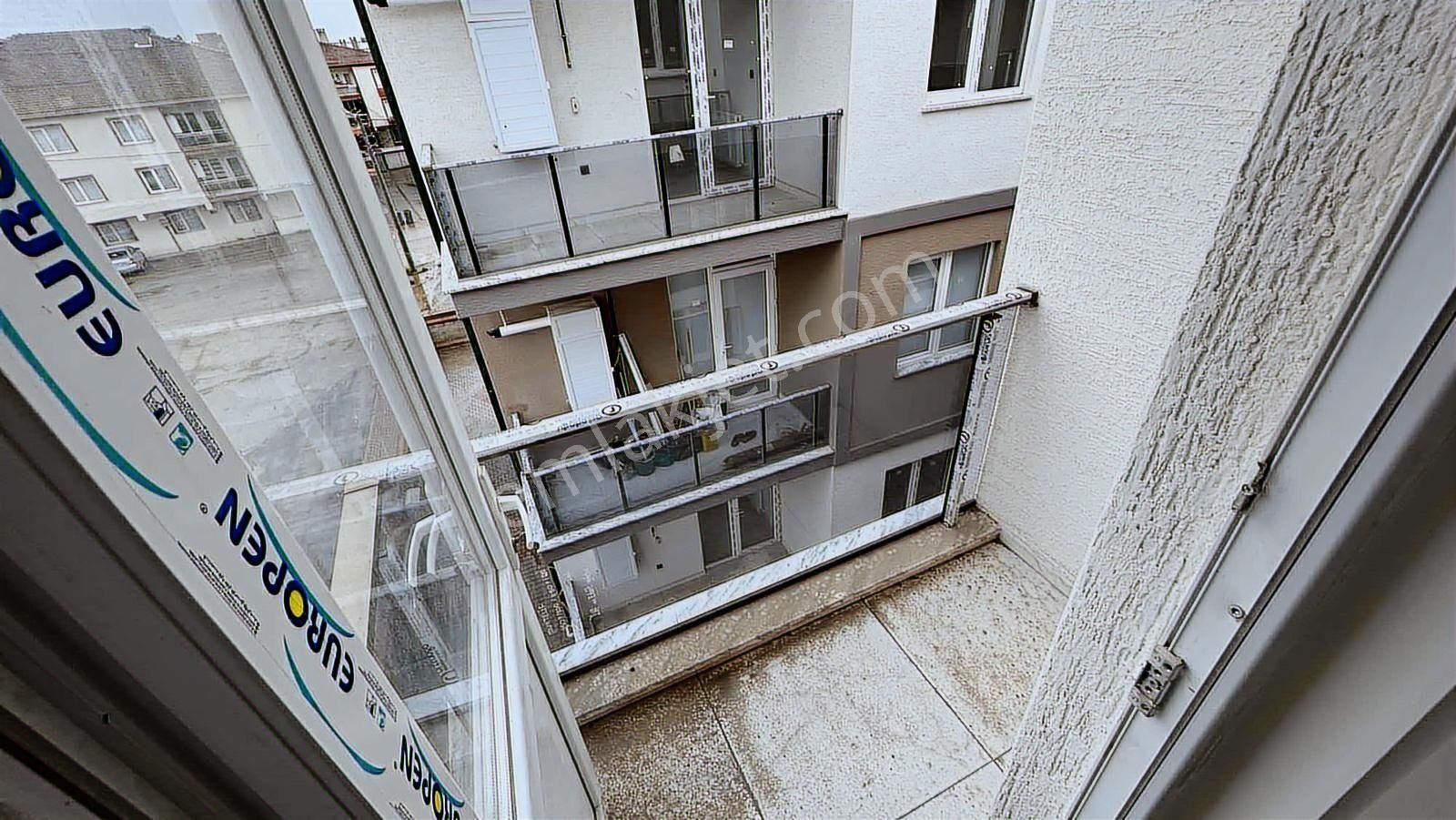 Gençler Gayrimenkul'den 3+1 Sıfır Kiralık Daire - Görsel 13