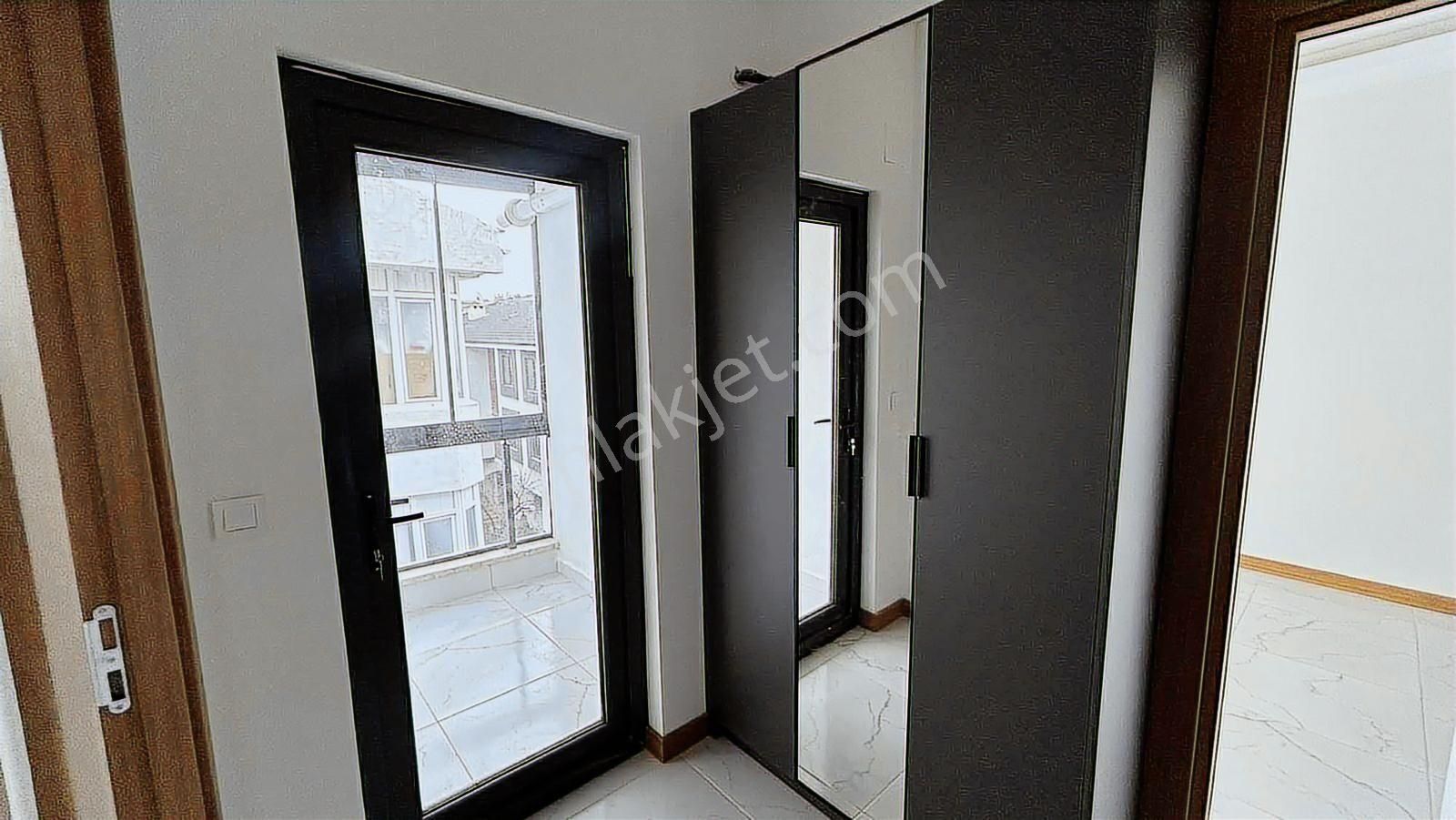 Gençler Gayrimenkul'den Kiralık Lüx 1+1 Sıfır Daire - Görsel 3