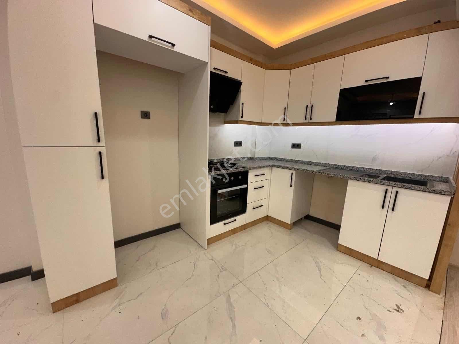 Betonyol Cadde Üzeri 4+1 Kiralık Bakımlı Daire - Görsel 17