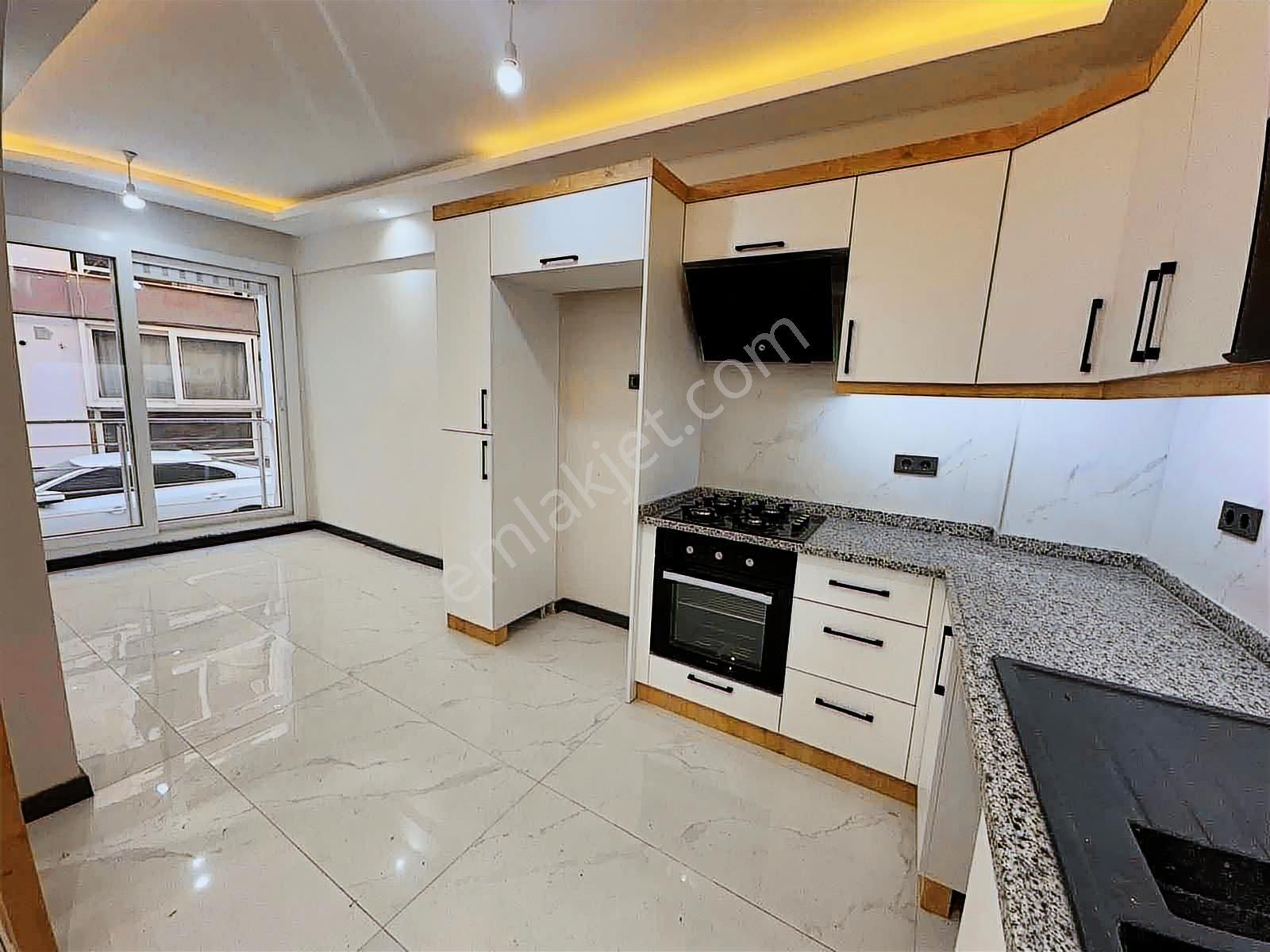 Betonyol Cadde Üzeri 4+1 Kiralık Bakımlı Daire - Görsel 2