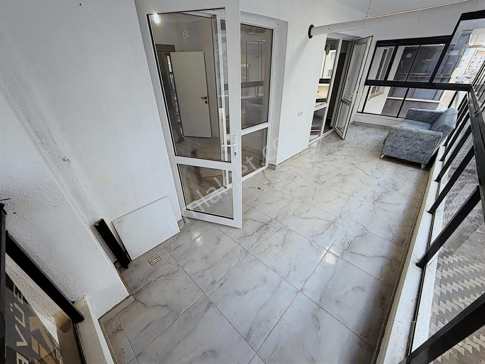Yenikent Fevzi Çakmak Mh'de Asansörlü 1.arakat Geniş Balkon 3+1 - Görsel 35