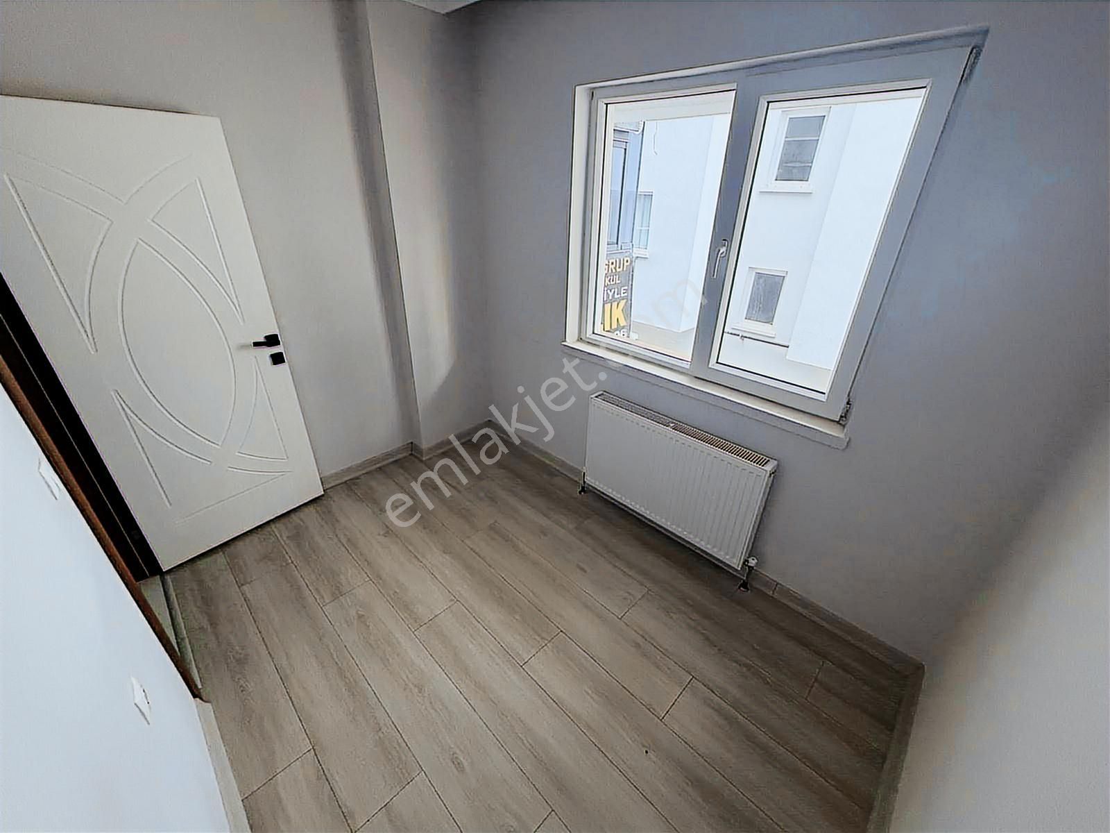 Yenikent Fevzi Çakmak Mh'de Asansörlü 1.arakat Geniş Balkon 3+1 - Görsel 2