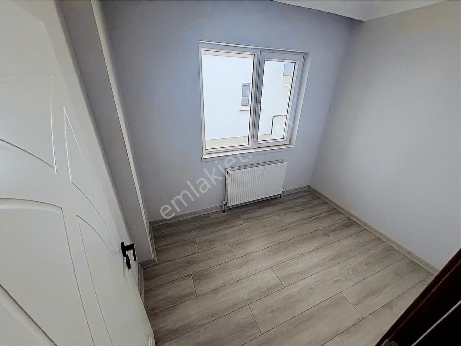 Yenikent Fevzi Çakmak Mh'de Asansörlü 1.arakat Geniş Balkon 3+1 - Görsel 26