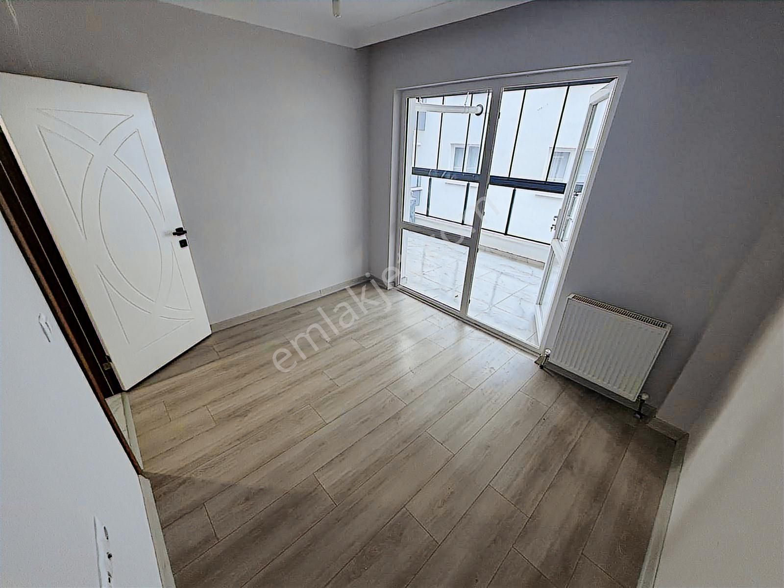 Yenikent Fevzi Çakmak Mh'de Asansörlü 1.arakat Geniş Balkon 3+1 - Görsel 34