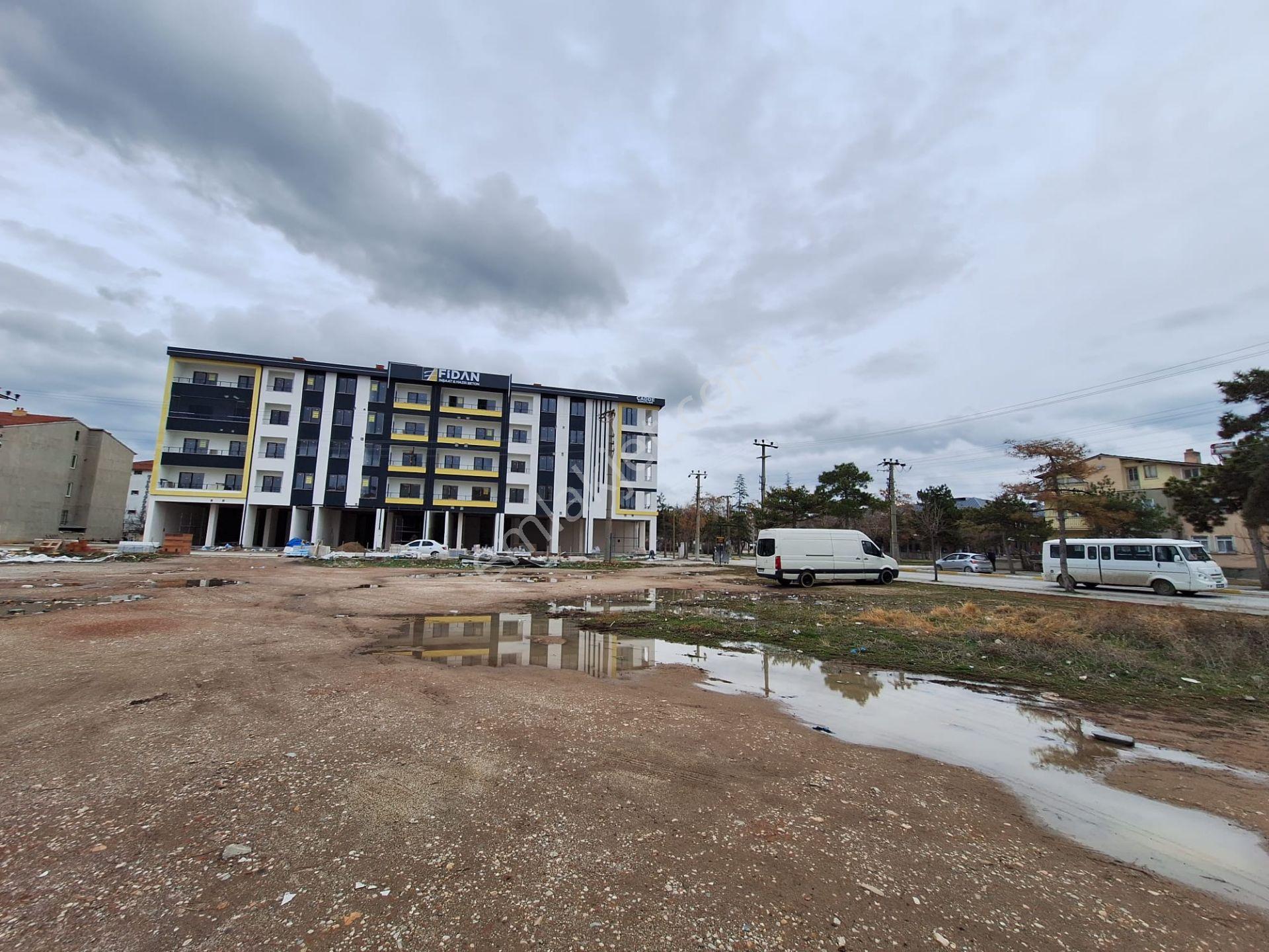Yaman'dan Bolvadin Yenice Mah. Satılık Sıfır Dükkan(568 M²) - Görsel 16