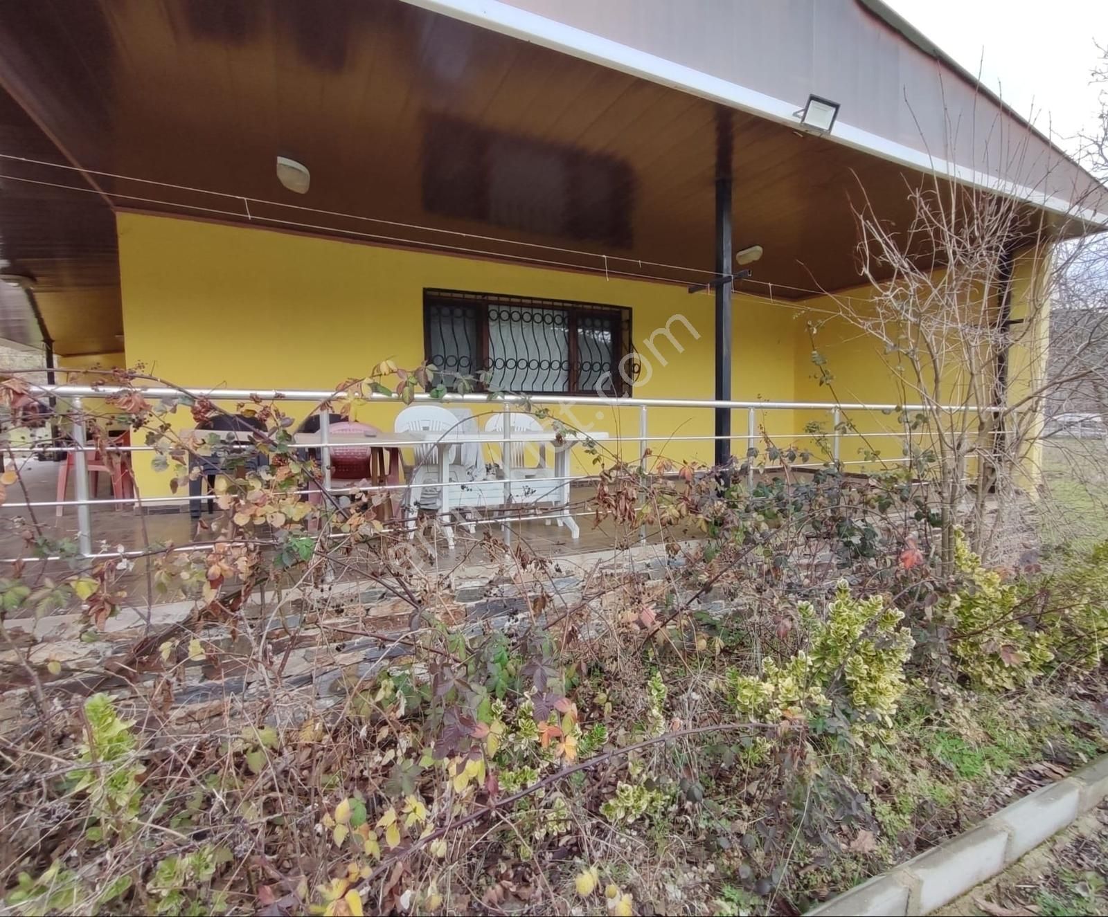 Alankıyı'da 986m2 İçinde Evi Ve Soğukhava Deposu Olan Bahçe - Görsel 9