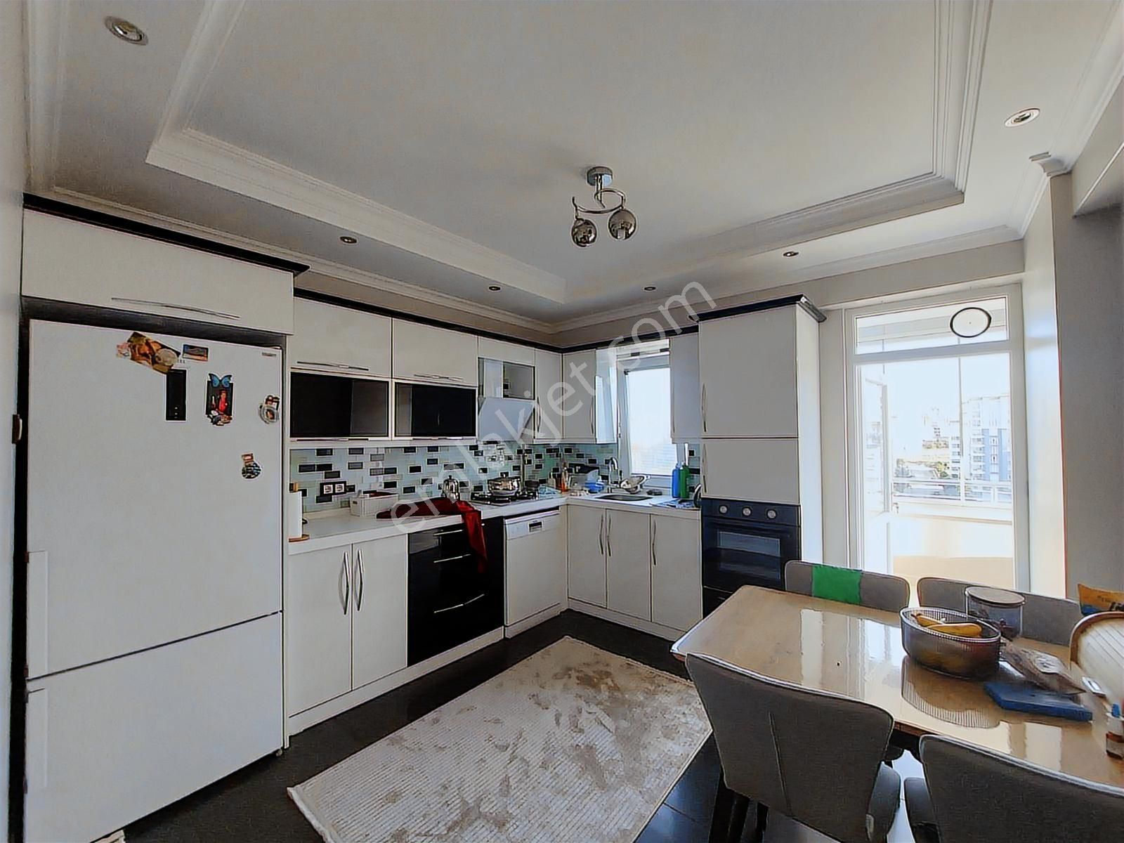 Atakum'da Muhteşem Konumda Site İçerisinde 3+1 Satılık Daire! - Görsel 10