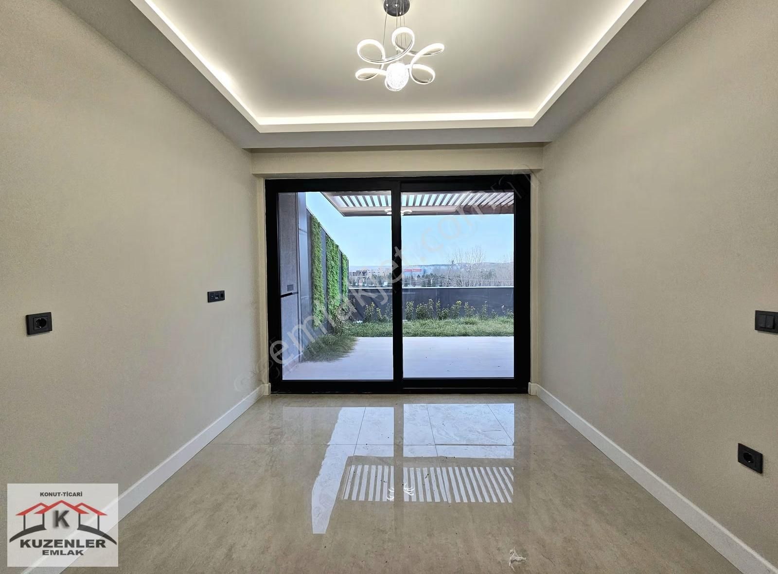 Pineta Sitesi_7/24 Güvenlikli Özel Garajlı Yüksek Kredili Villa - Görsel 14