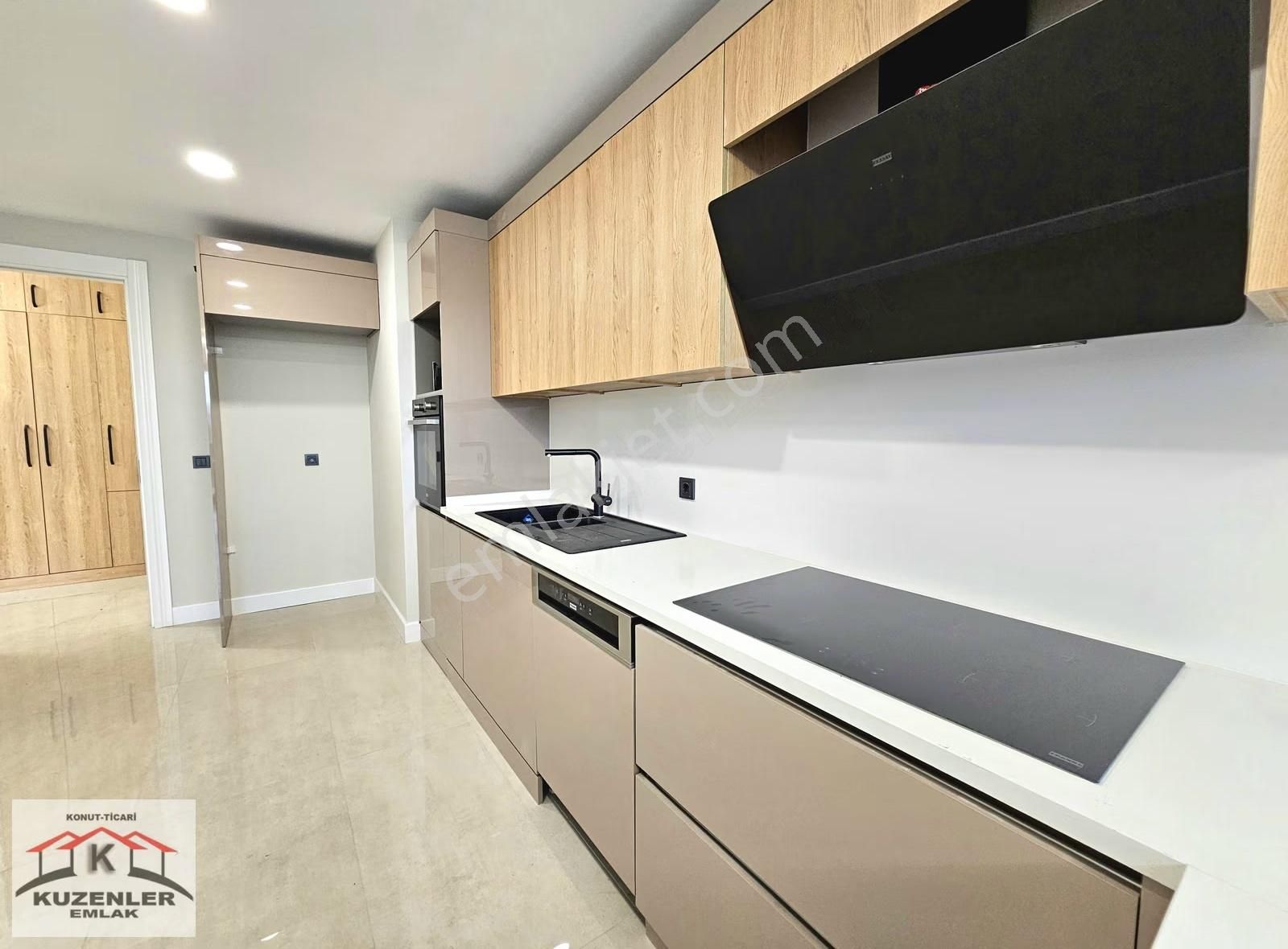 Pineta Sitesi_7/24 Güvenlikli Özel Garajlı Yüksek Kredili Villa - Görsel 9