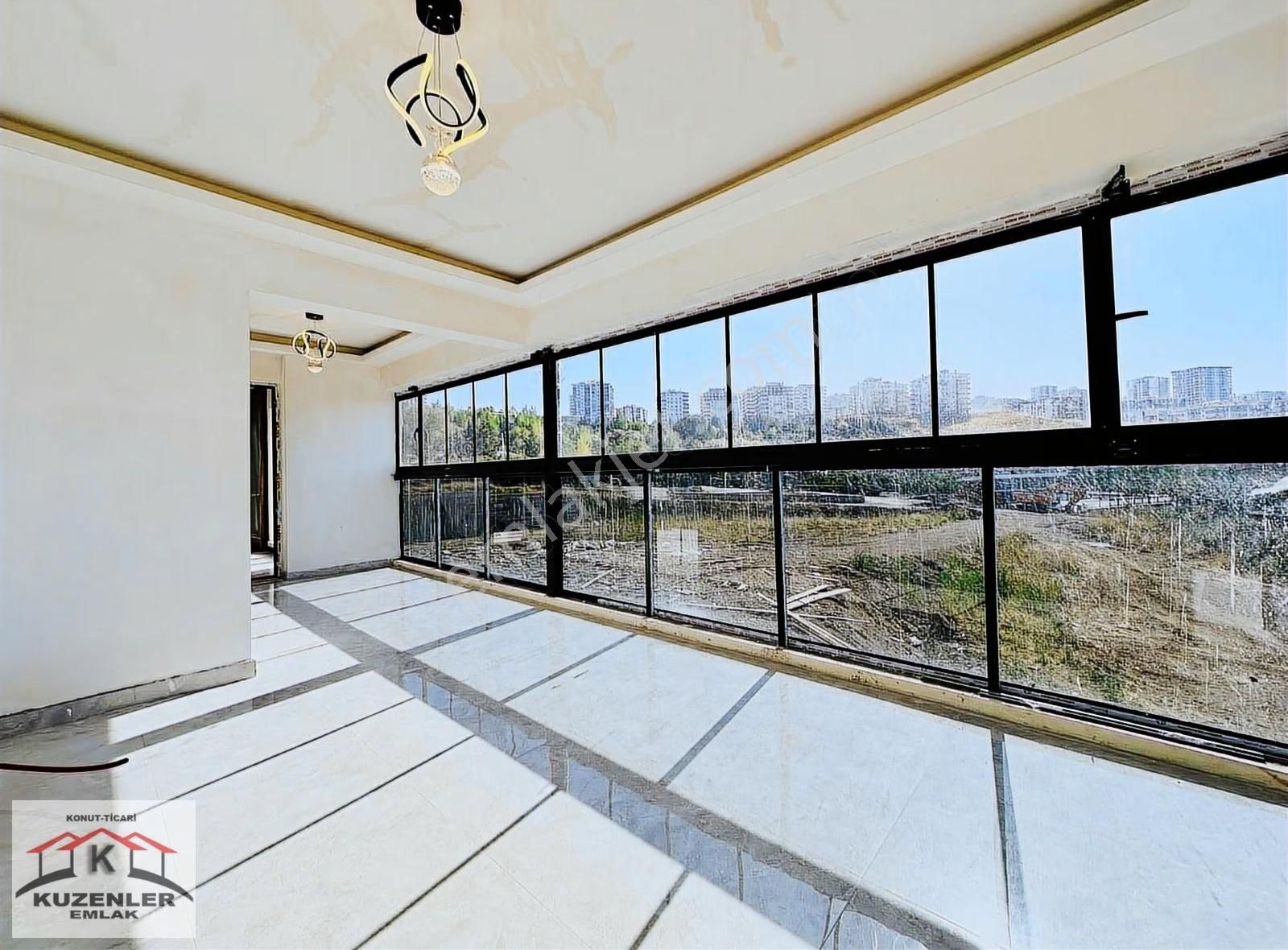 Kuzenler'den 13kat Kilerli Teras Cam Balkonlu Ultra Lüks 4+1 Dai - Görsel 24