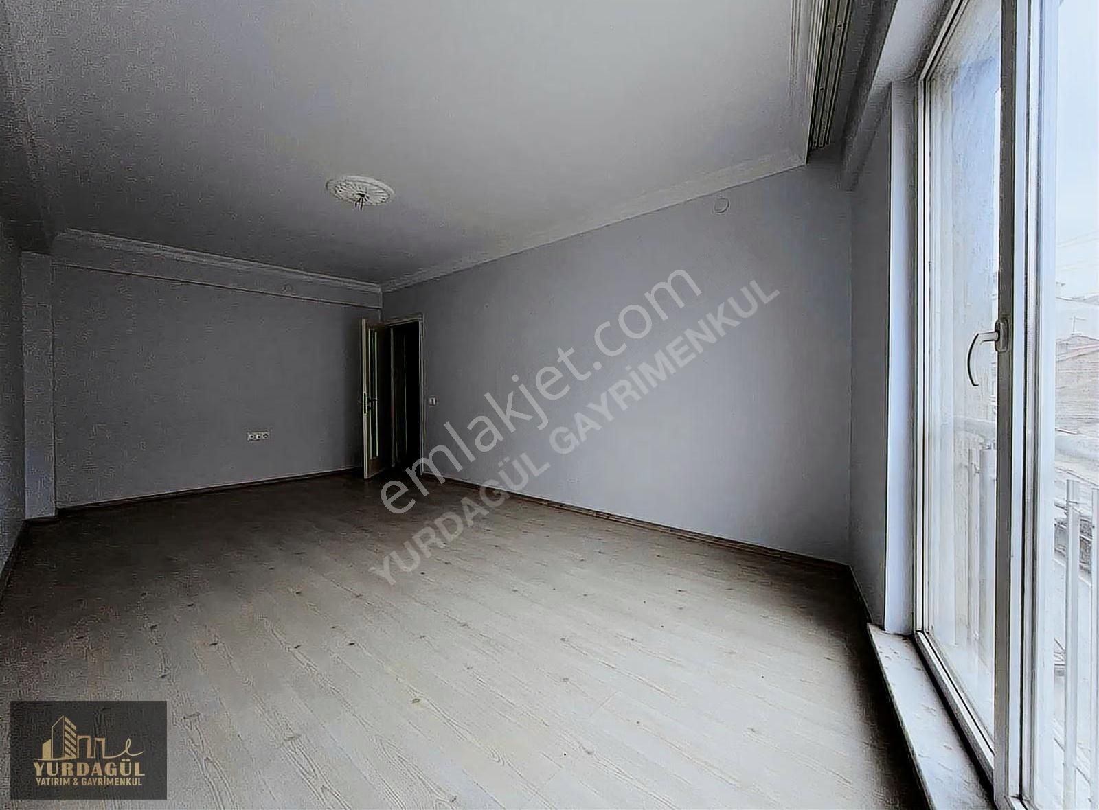 Yurdagül'den Çamlıca'da Cadde Üzeri Bakımlı Arakat 2+1 90m2 - Görsel 23