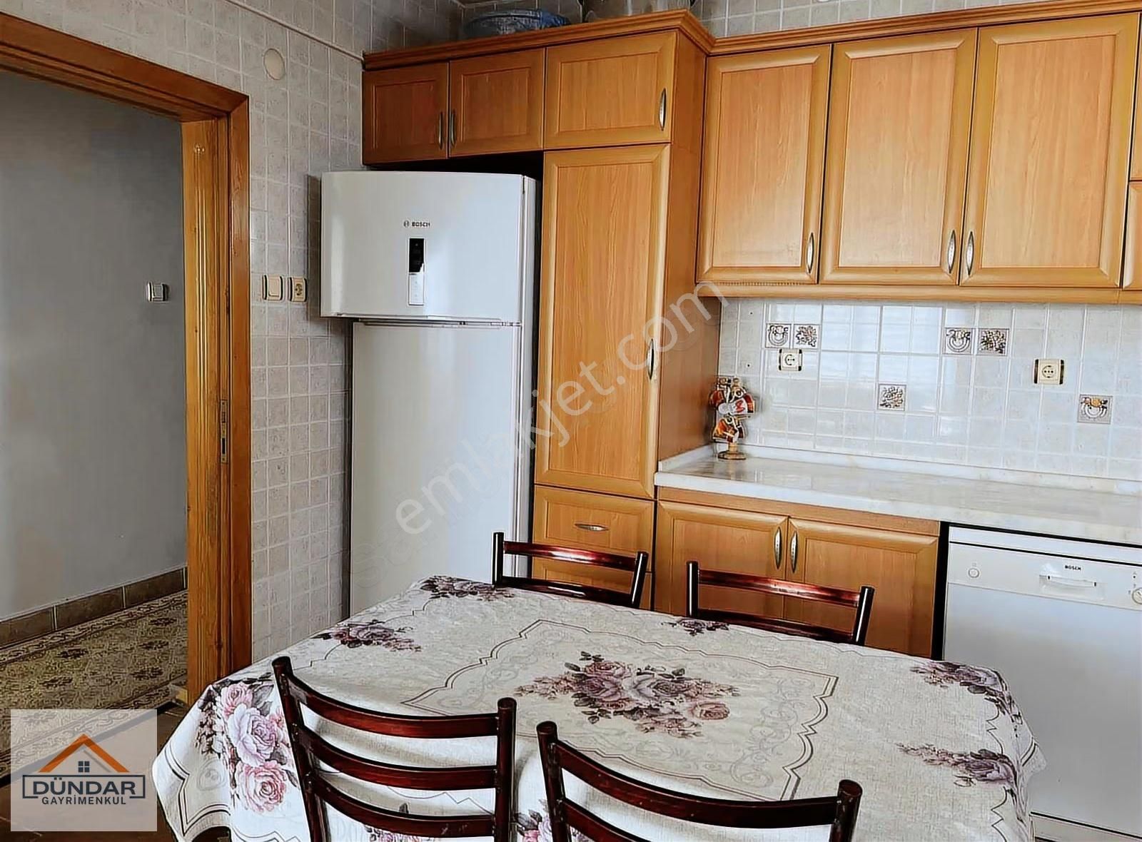 Dündar Gayrimenkul'den Hendek Merkezde Kiralık Eşyalı Daire - Görsel 5