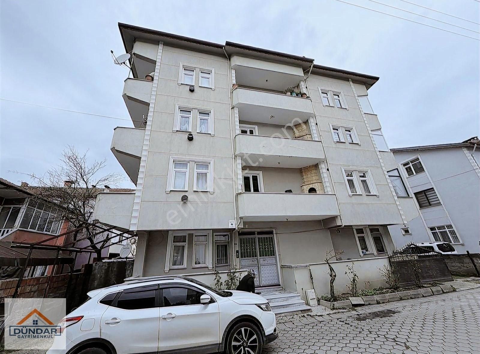 Dündar Gayrimenkul'den D100 Dibinde 3+1 Daire