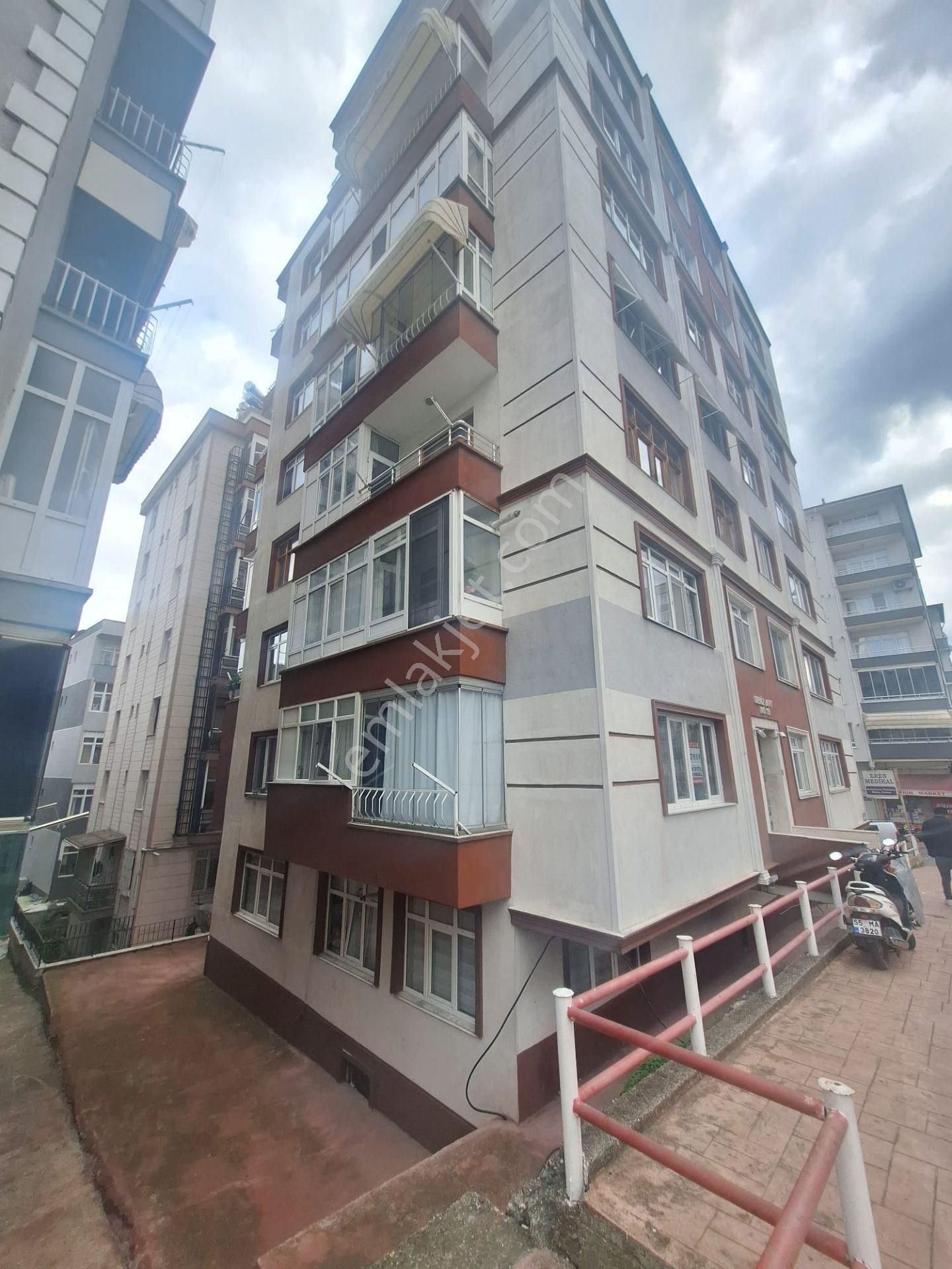 İlkadım Hastaneler Bölgesinde Stratejik Konumlu Krediye Uygun 2+1 Satılık Konut - Görsel 3