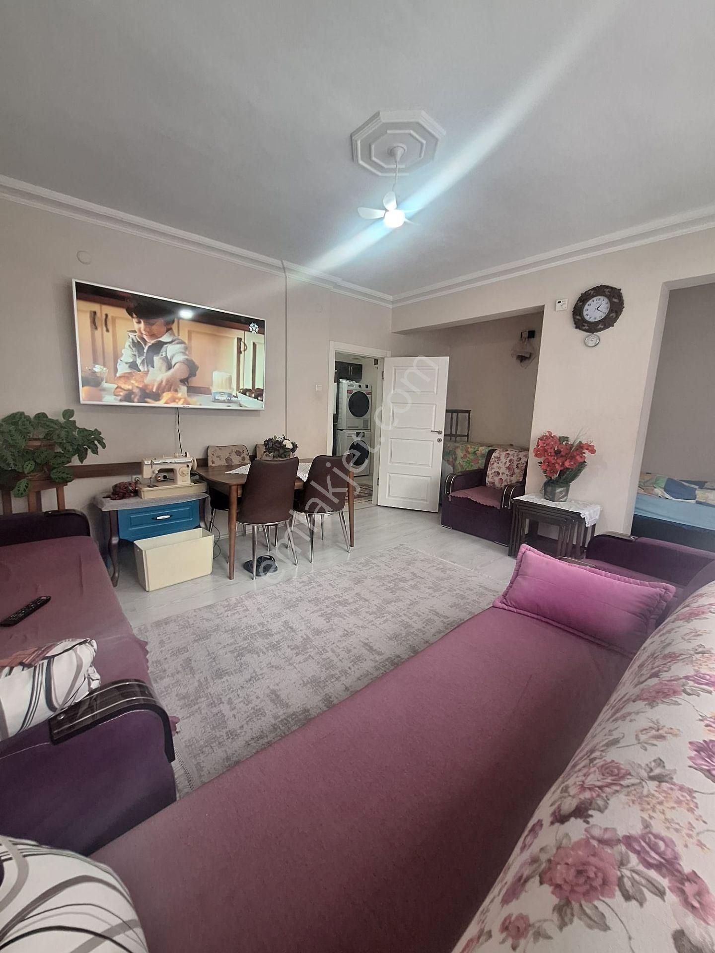 İlkadım Hastaneler Bölgesinde Stratejik Konumlu Krediye Uygun 2+1 Satılık Konut