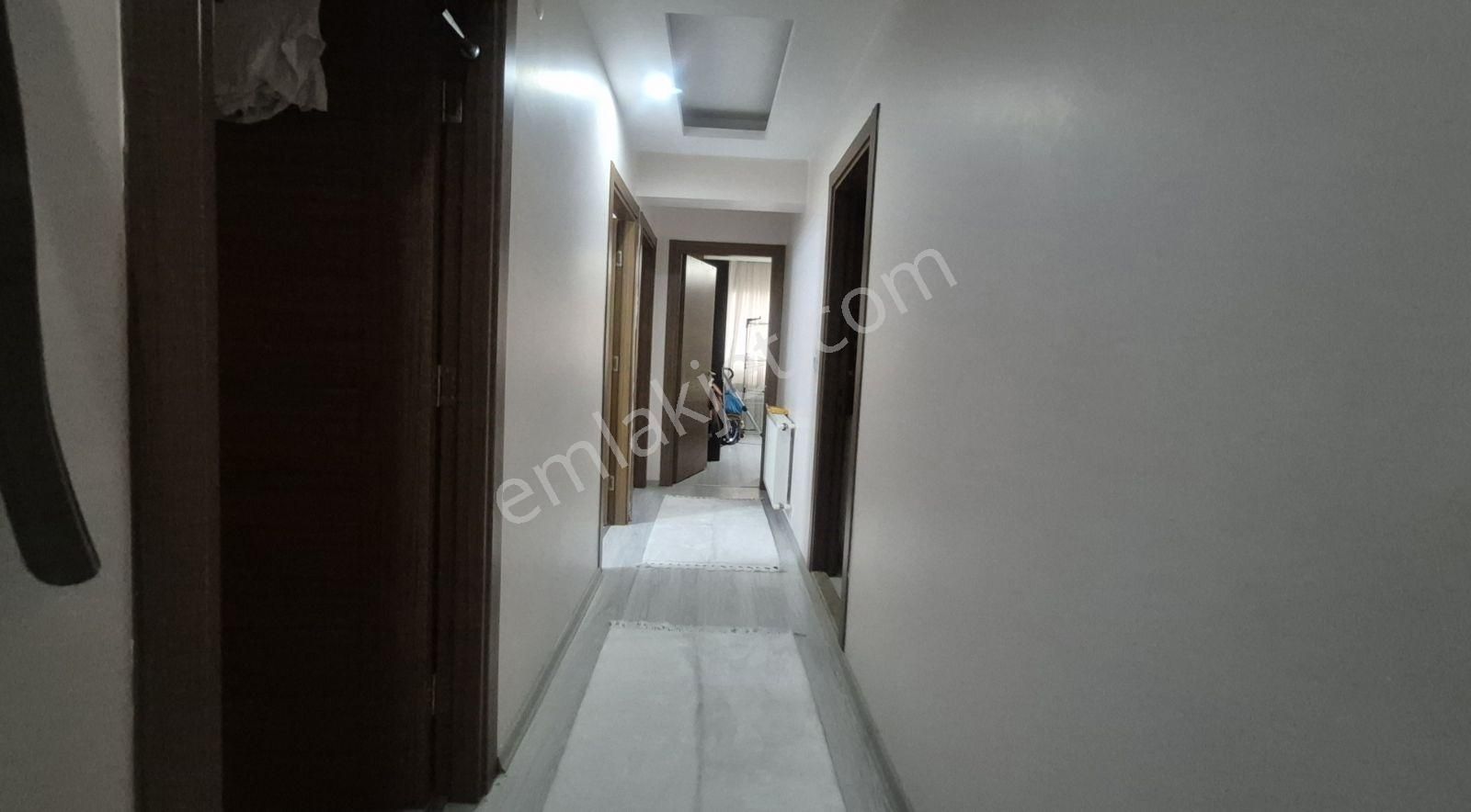 Bayraklı Çiçek Mahallesinde Satılık 2+1 Daire - Görsel 11