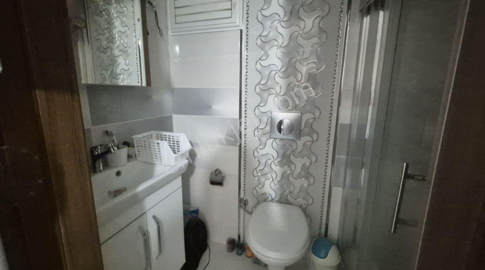 Bayraklı Çiçek Mahallesinde Satılık 2+1 Daire - Görsel 8