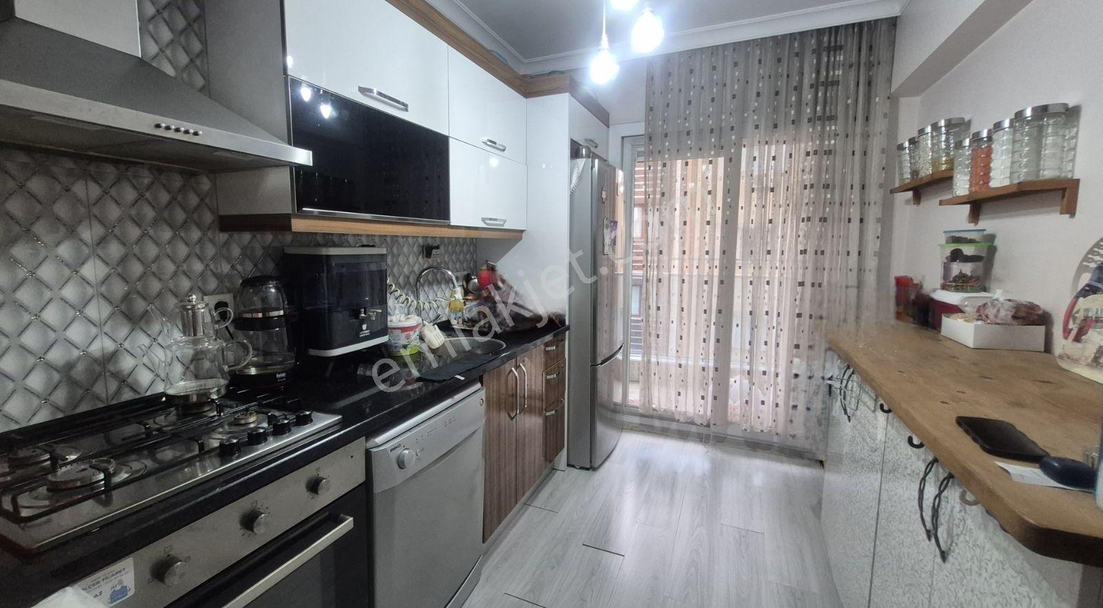 Bayraklı Çiçek Mahallesinde Satılık 2+1 Daire - Görsel 14