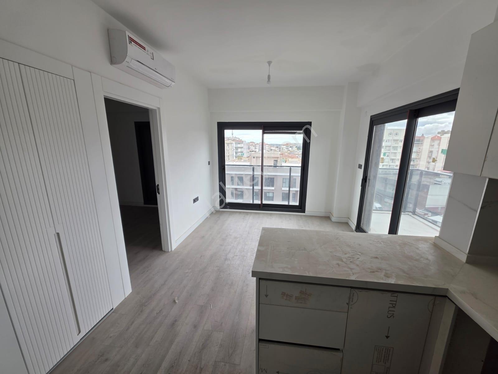 North City Buca Rezidansta Kiralık 1+1 Lüks Daire - Görsel 15