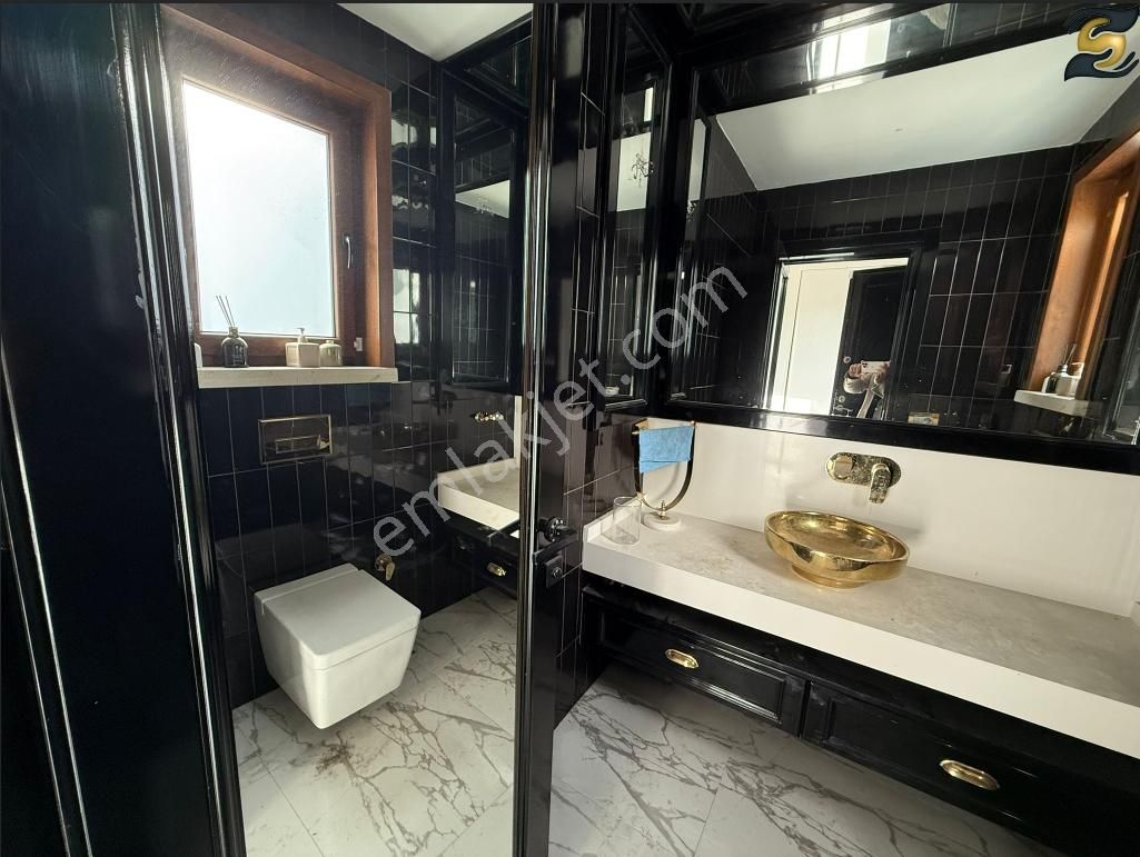 Orta Noktadan Bahçeşehir City Court'ta 6+2 Mükemmel Villa !! - Görsel 9