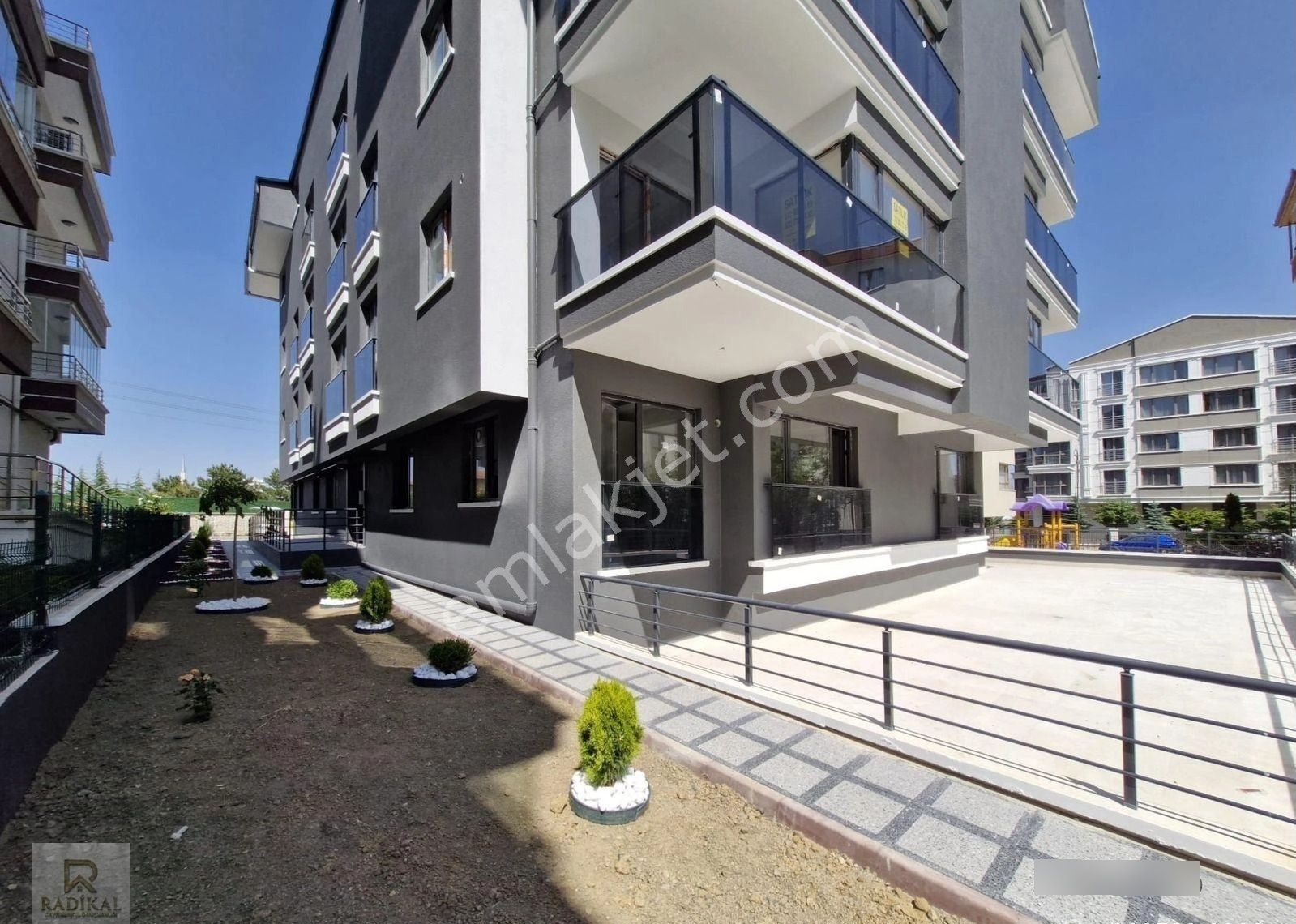 Birlik Mahallesi 493. Cadde Üzeri Sıfır Emsalsiz Kiralık Yüksek Giriş 2+1 Daire ......... - Görsel 12