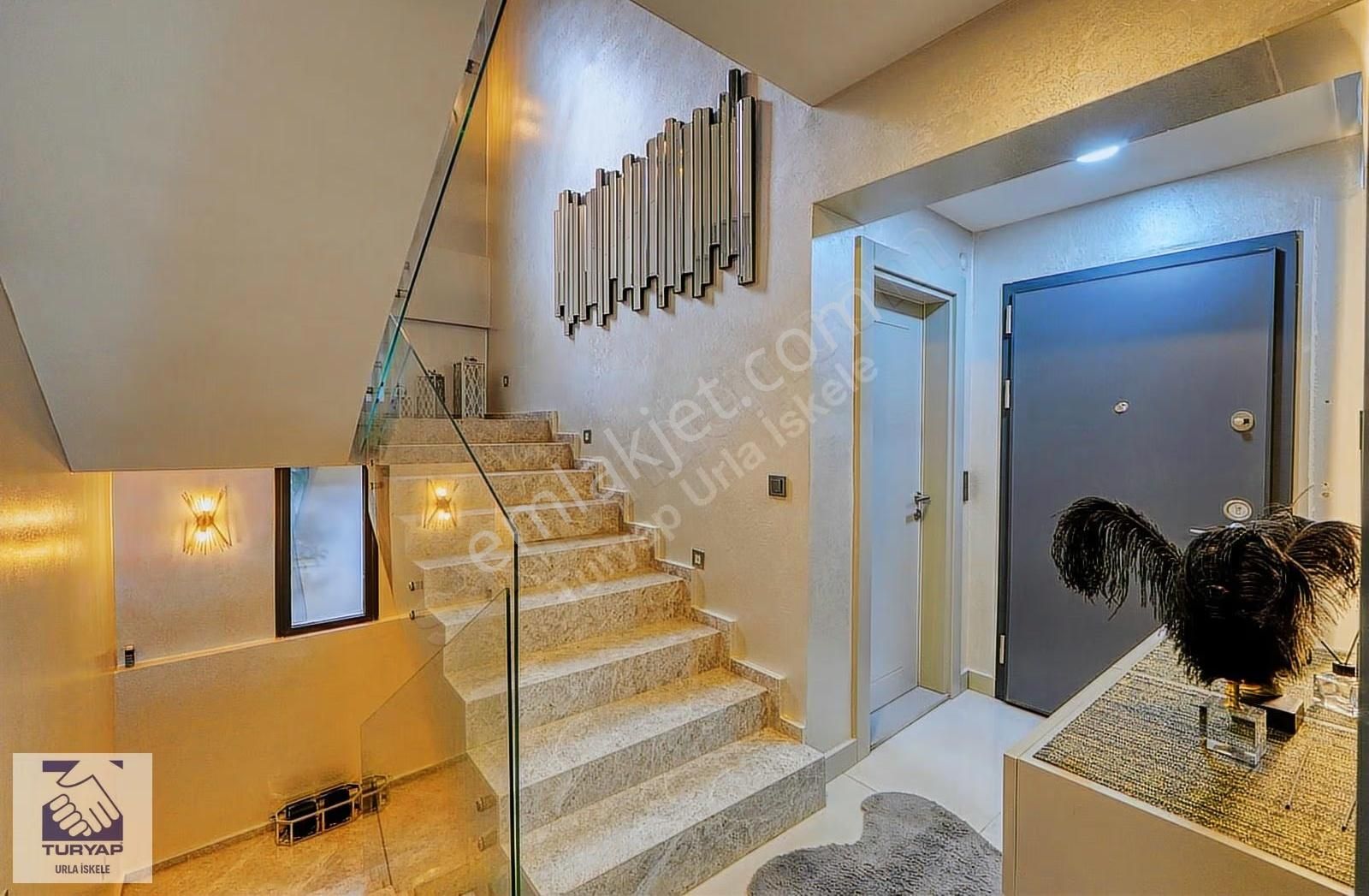 Urla İskelede Müstakil Havuzlu Villa - Görsel 25