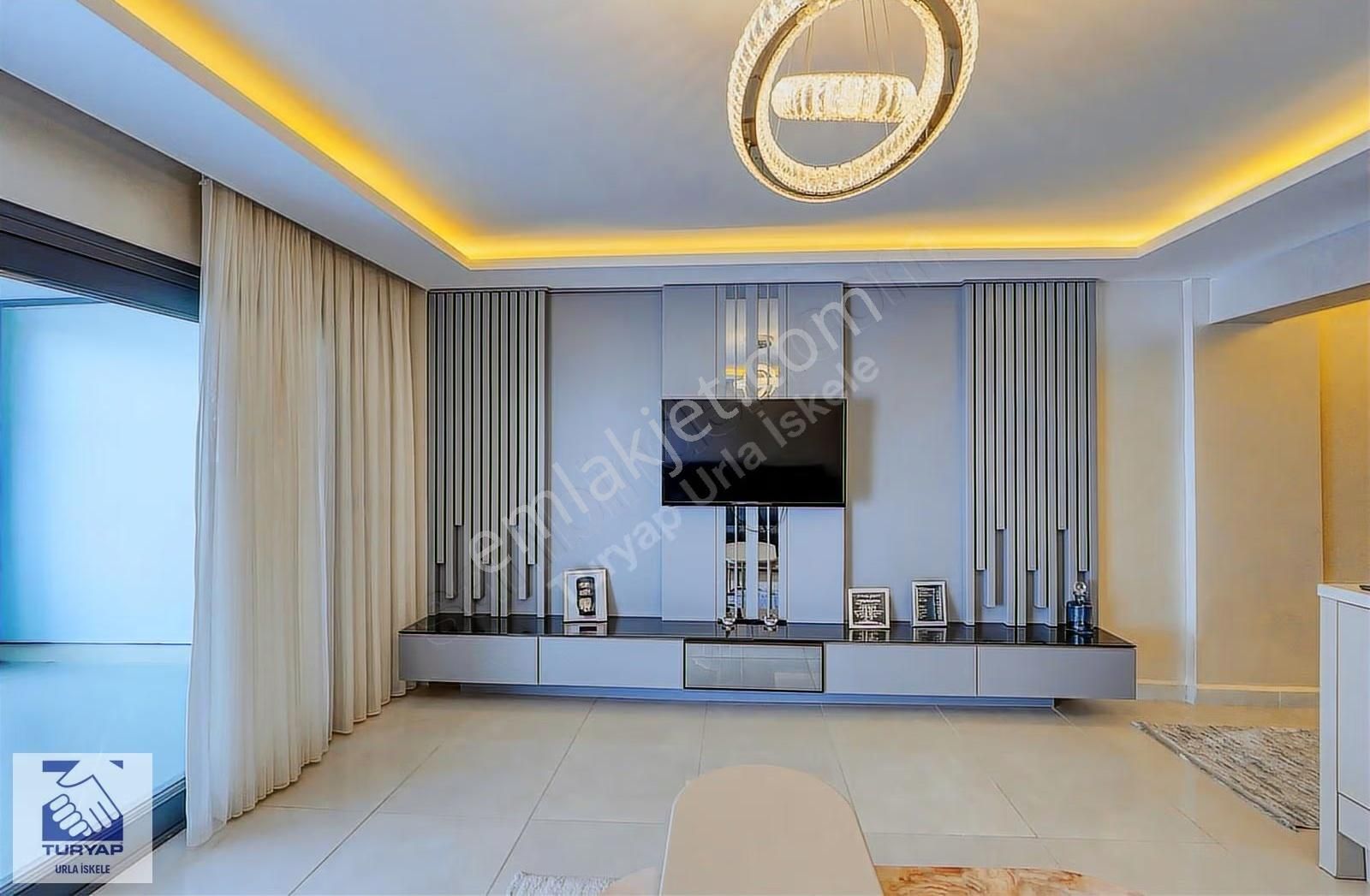 Urla İskelede Müstakil Havuzlu Villa - Görsel 33