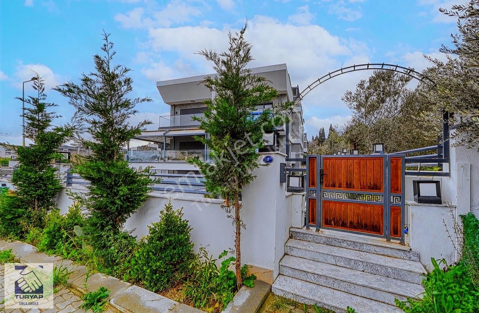 Urla İskelede Müstakil Havuzlu Villa - Görsel 29