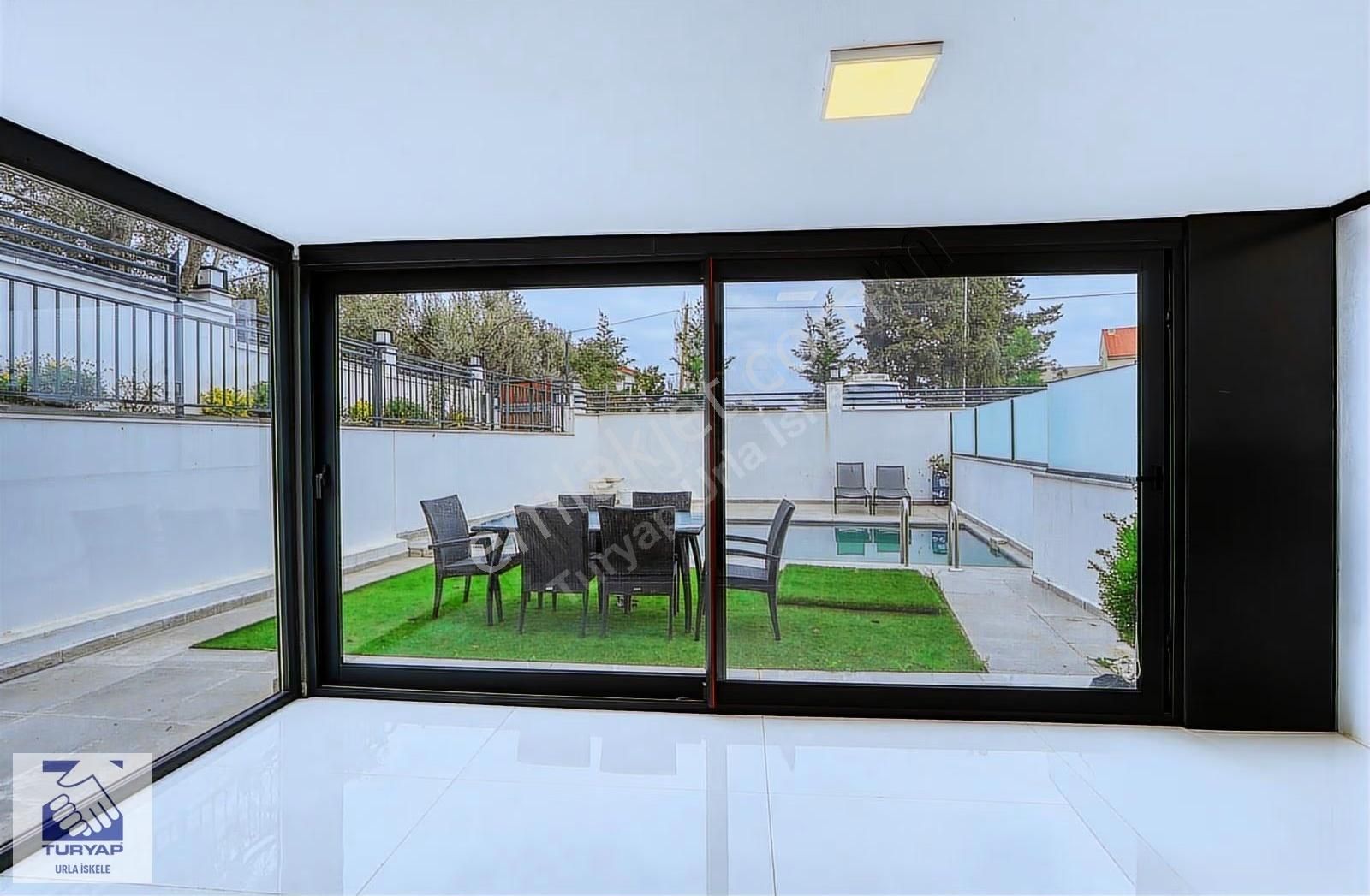 Urla İskelede Müstakil Havuzlu Villa - Görsel 30