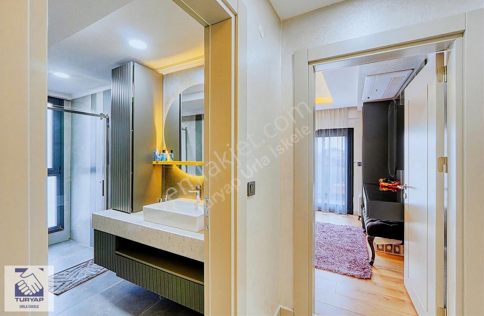 Urla İskelede Müstakil Havuzlu Villa - Görsel 15