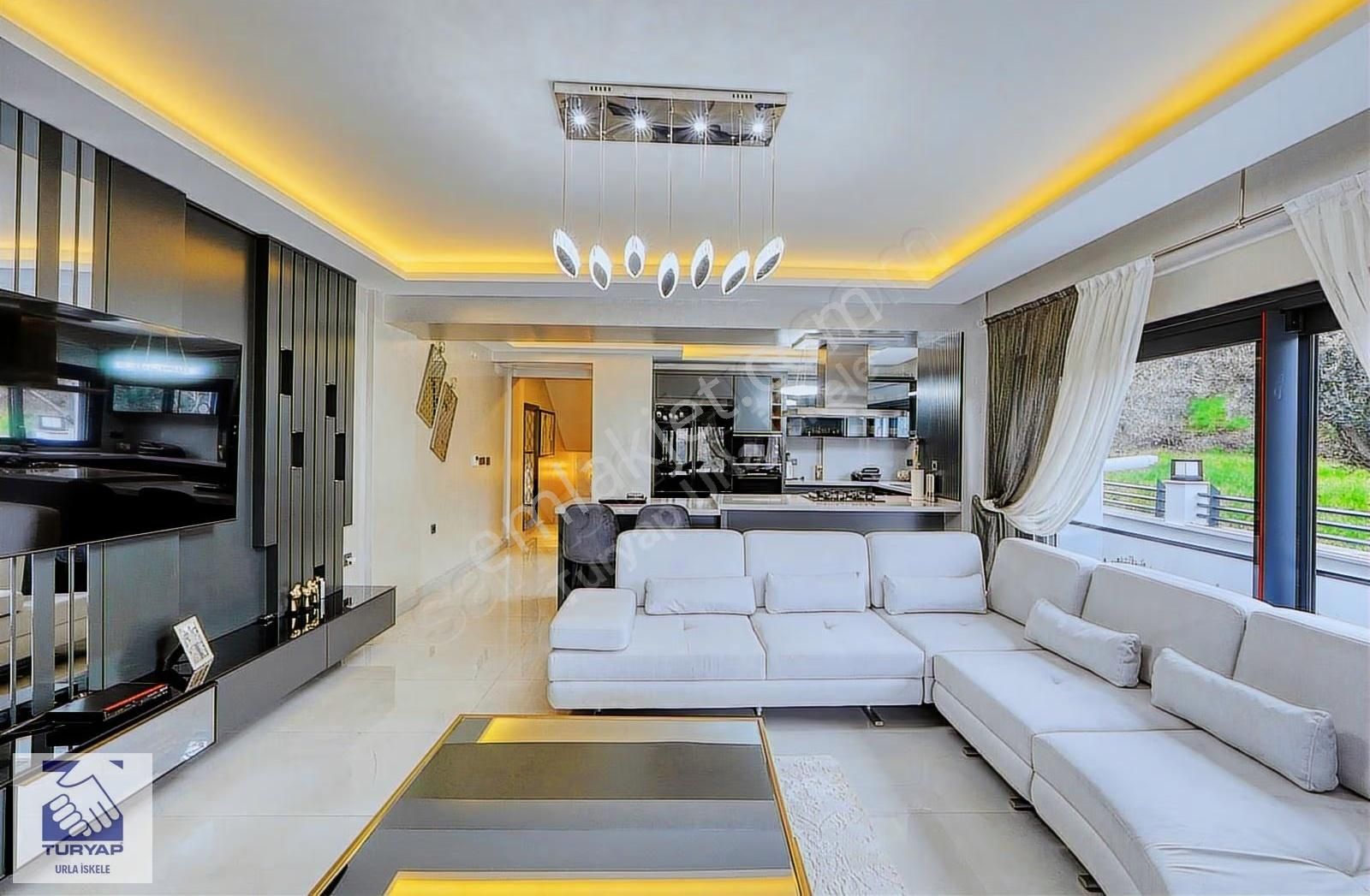 Urla İskelede Müstakil Havuzlu Villa - Görsel 35