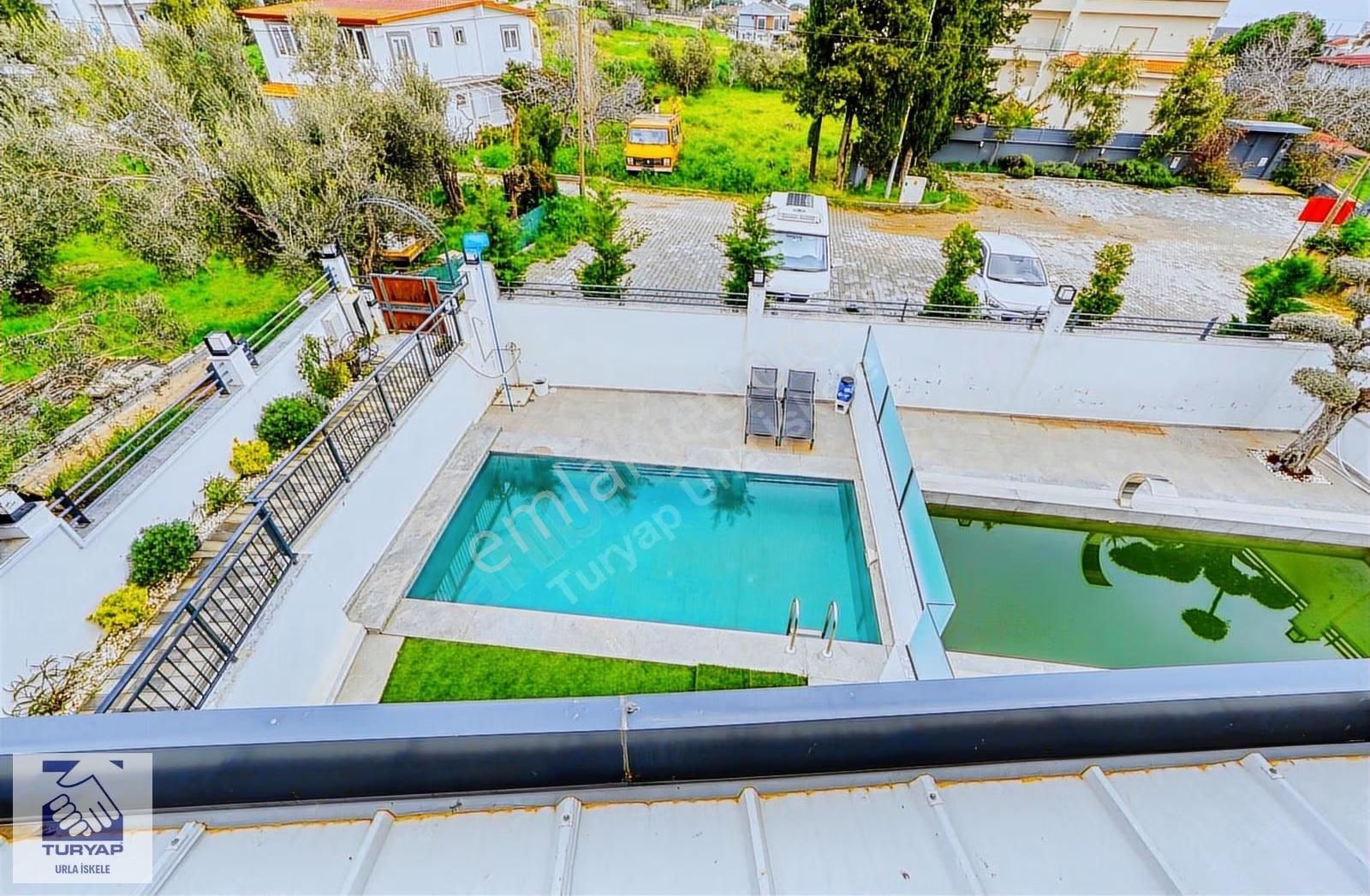 Urla İskelede Müstakil Havuzlu Villa - Görsel 17