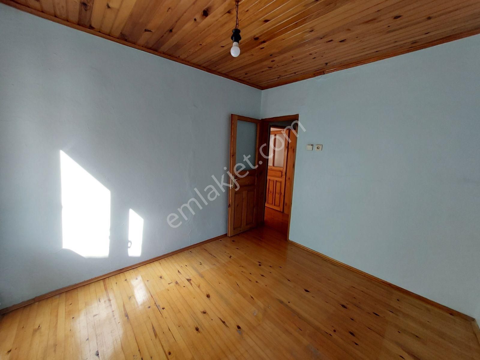 Maksem Caddesinde 5+1 Satılık Tarihi Ev Kaçırılmayacak Fiyata - Görsel 18