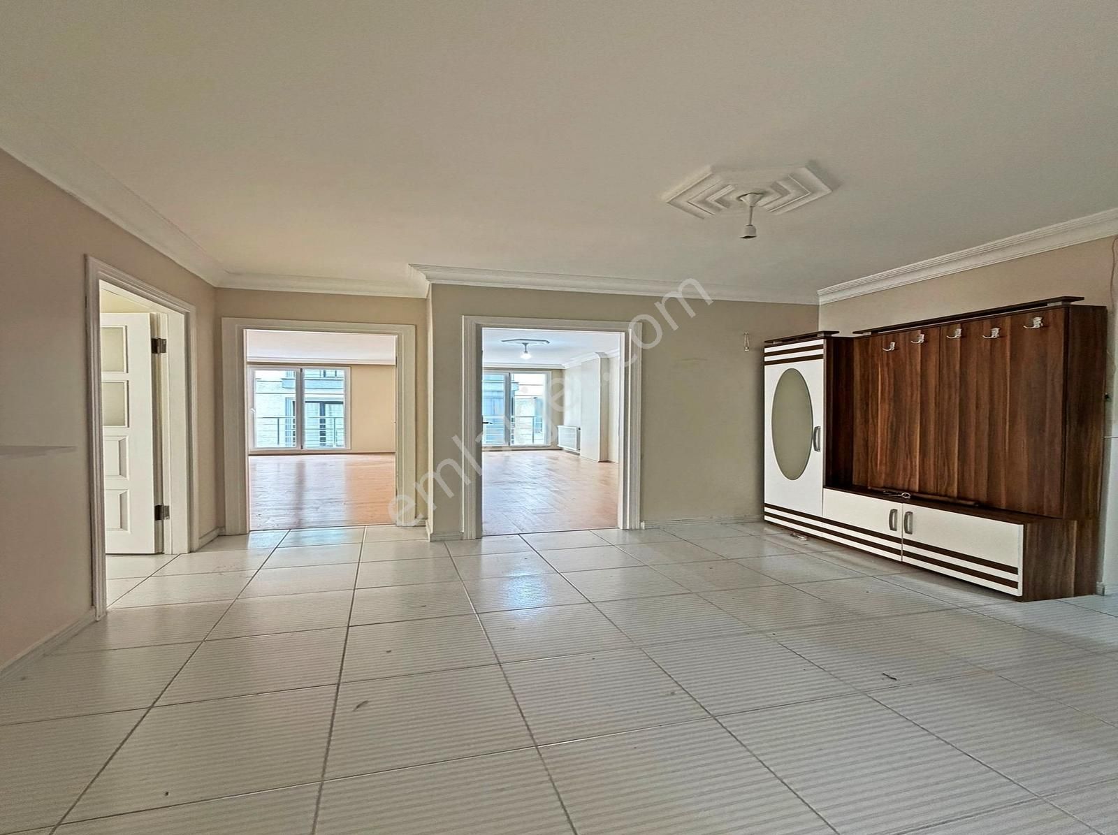 Başkent Yapı'dan Emsalsiz Geniş M2 2+1 Arakat Daire - Görsel 9