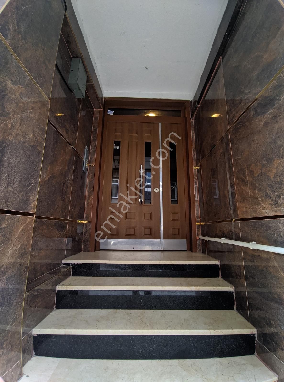 Netten Havaalanı Mhl. Yeni Binada 2+1 Satılık Daıre 3000.000 Tl - Görsel 8