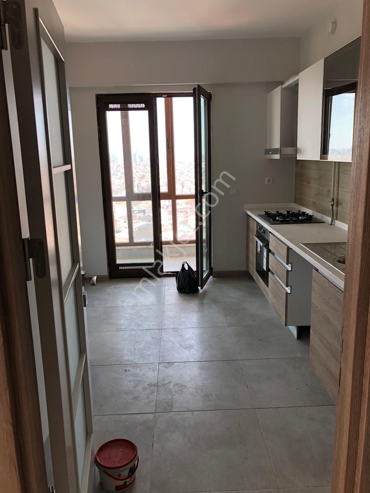 C 2 Blokta 1. 3+1 Satılık Devırlı Daıre 145 M2 11.000.000 Tl - Görsel 13