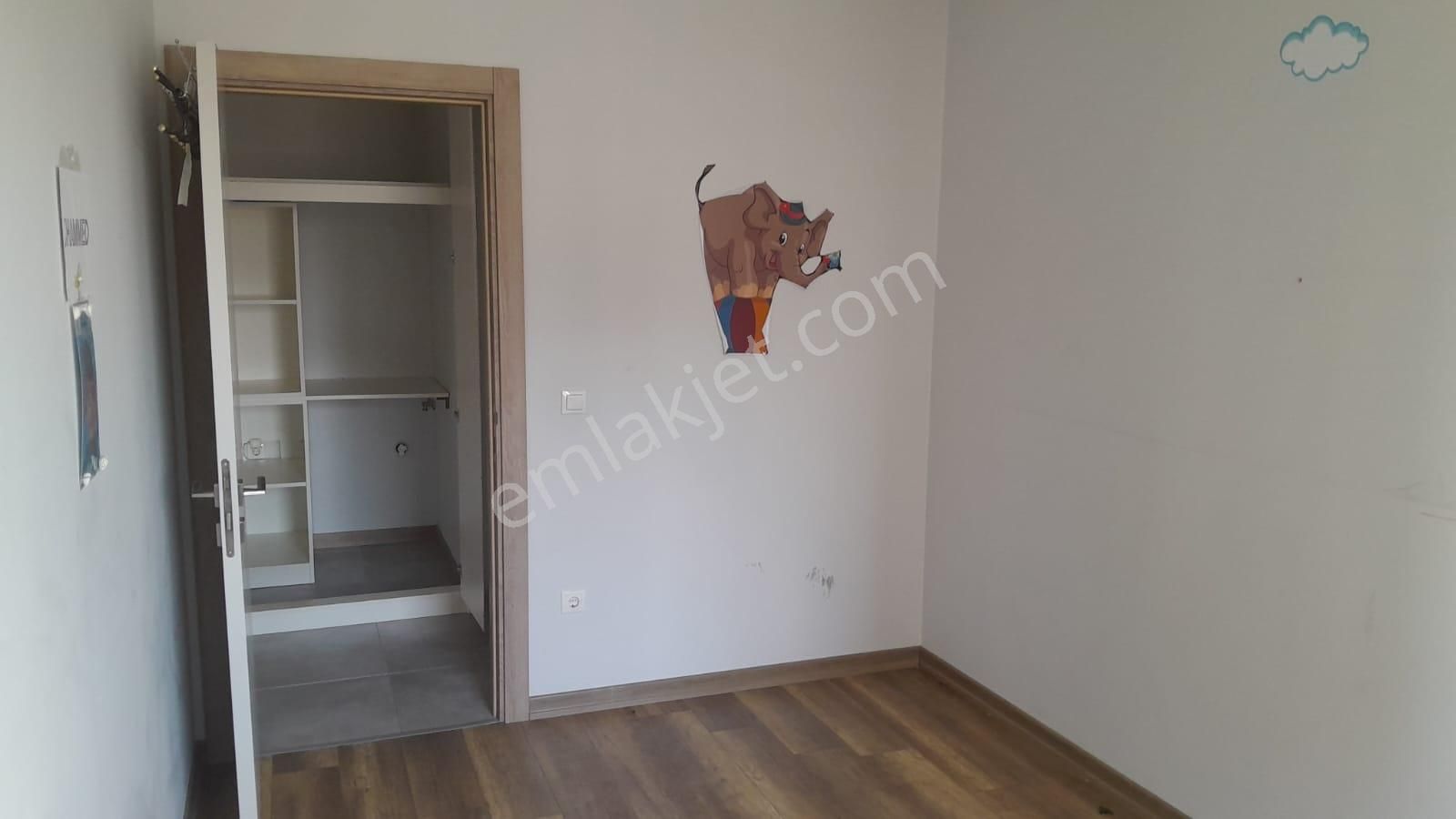 Emlakkonut C 2 Blokta 3+1 145 M2 Satılık Daıre 11.300.000 Tl - Görsel 12