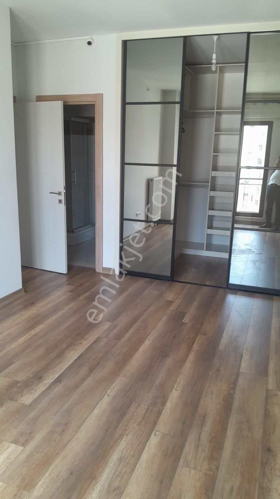 Emlakkonut C 2 Blokta 3+1 145 M2 Satılık Daıre 11.300.000 Tl - Görsel 14
