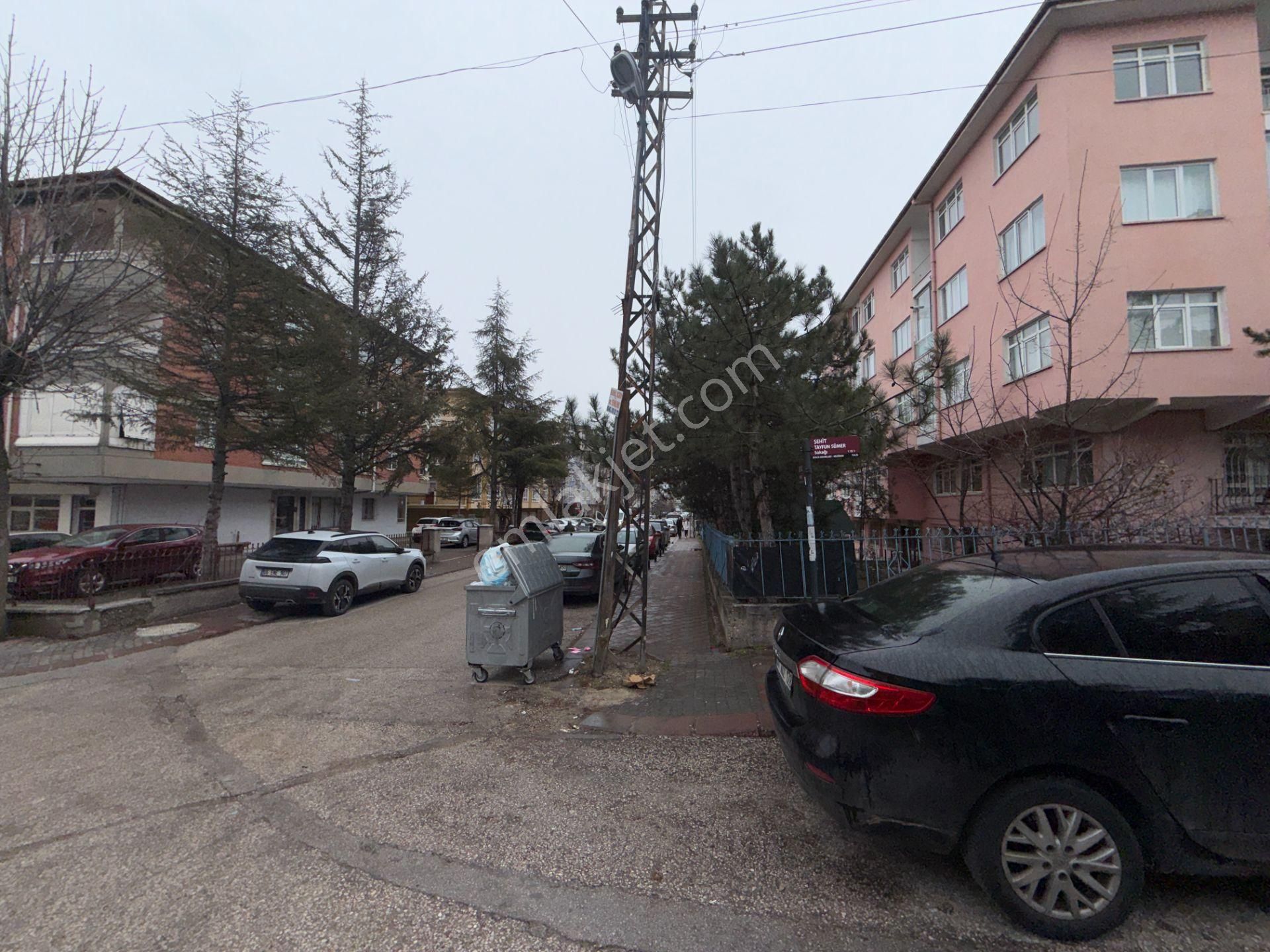 Gazino'da Giriş Katta 3+1 Daire, 75m², Ön Cephe - Görsel 34