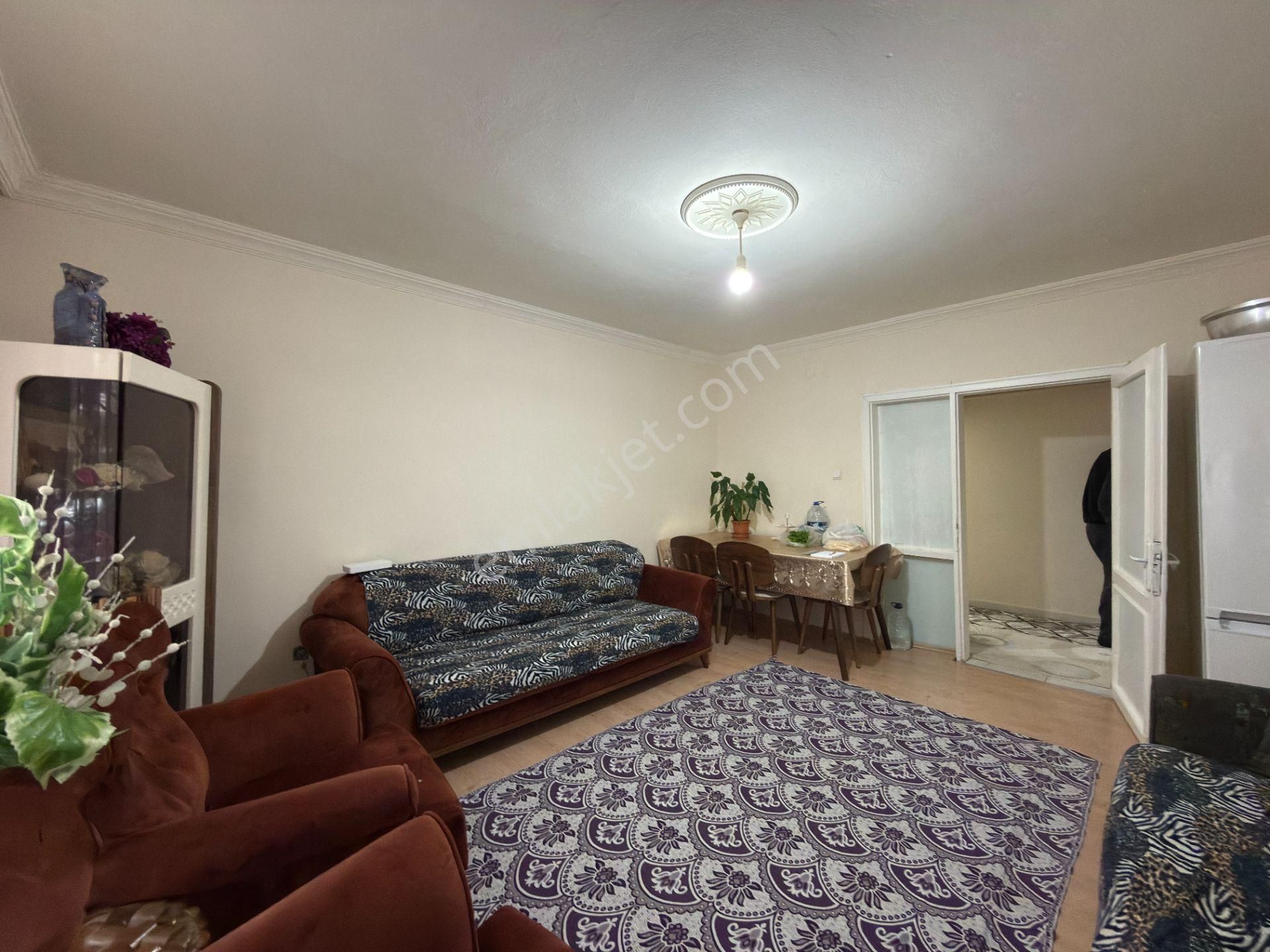 Gazino'da Giriş Katta 3+1 Daire, 75m², Ön Cephe - Görsel 4